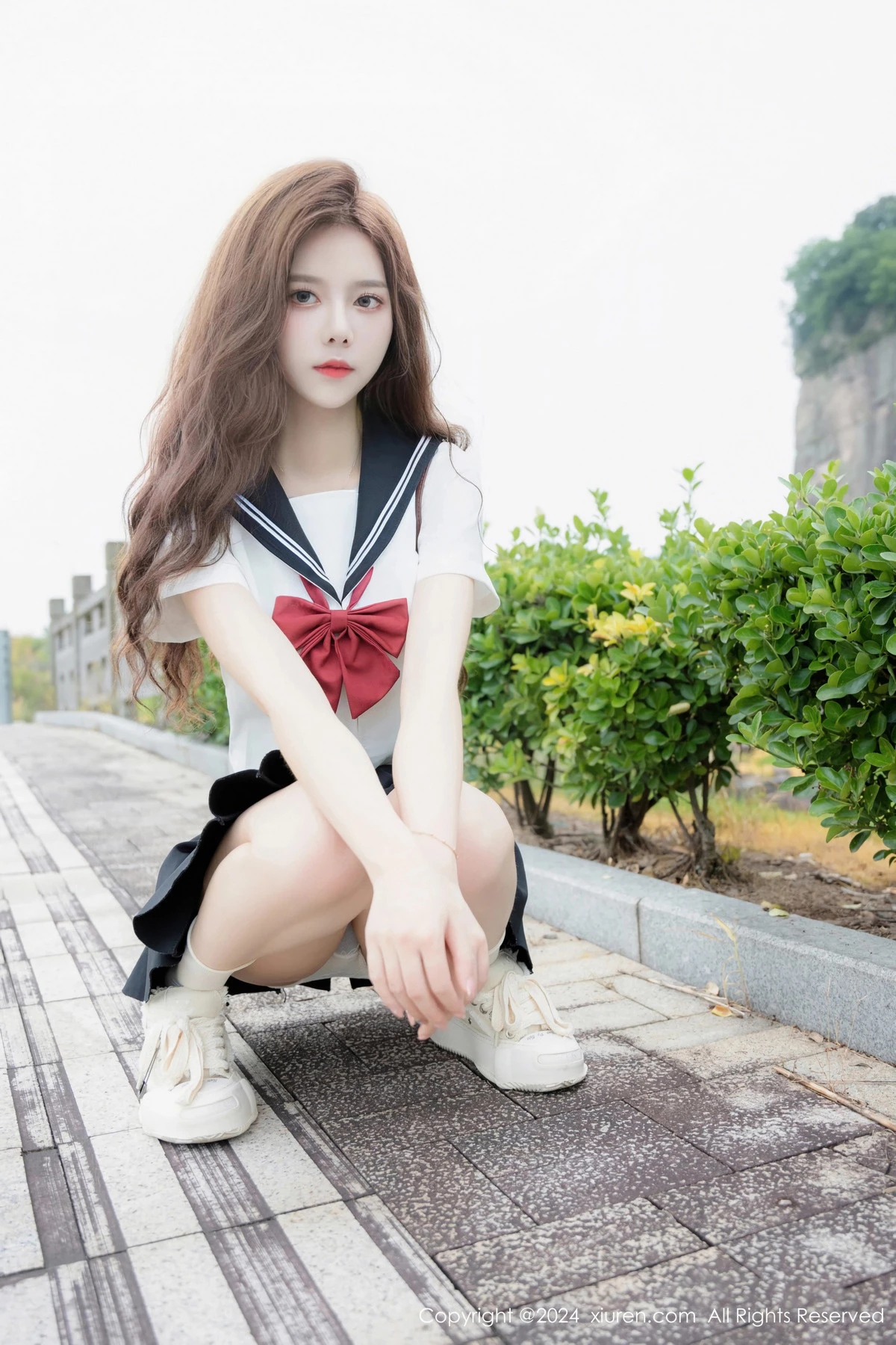 [[XiuRen秀人网]秀人网]No.8948_新人模特拍黄瓜girl性感JK制服露白色蕾丝内衣秀曼妙身姿诱惑写真81P