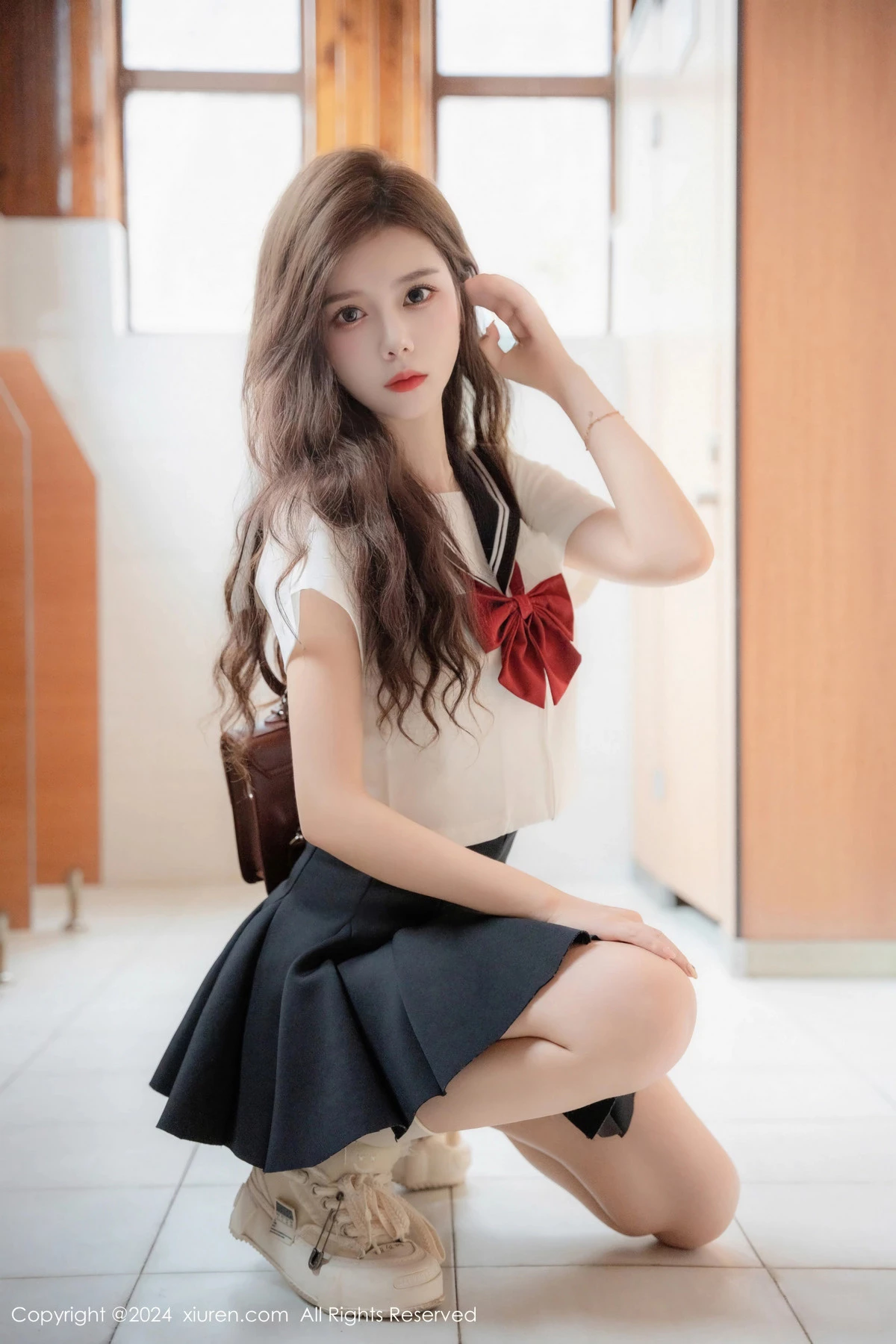 [[XiuRen秀人网]秀人网]No.8948_新人模特拍黄瓜girl性感JK制服露白色蕾丝内衣秀曼妙身姿诱惑写真81P