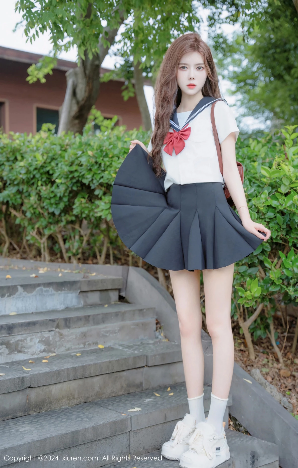 [[XiuRen秀人网]秀人网]No.8948_新人模特拍黄瓜girl性感JK制服露白色蕾丝内衣秀曼妙身姿诱惑写真81P