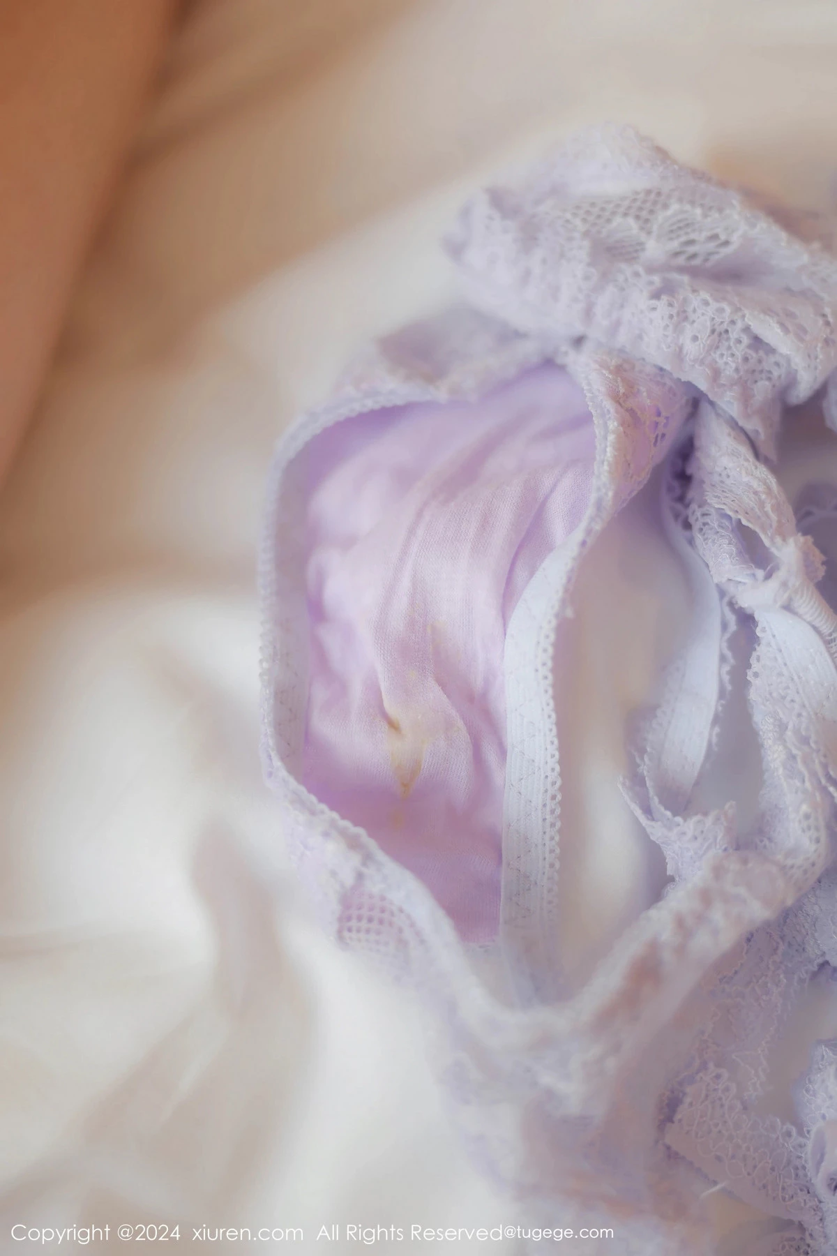 [[XiuRen秀人网]秀人网]No.8958_模特娜娜子yy私房性感白T配超短牛仔裤秀丰乳肥臀惹火诱惑写真78P