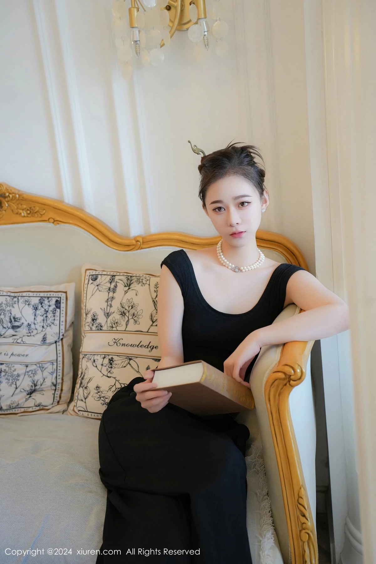 [[XiuRen秀人网]秀人网]No.8955_模特喵喵JOJO黑色连衣裙露白色情趣内衣秀曼妙身姿诱惑写真80P