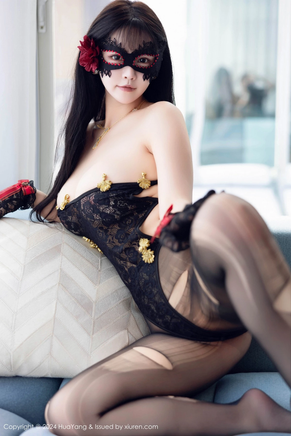 [HuaYang花漾]Vol.597_女神朱可儿Flora黑色薄纱蕾丝连体衣配黑丝袜秀丰满身材诱惑写真93P