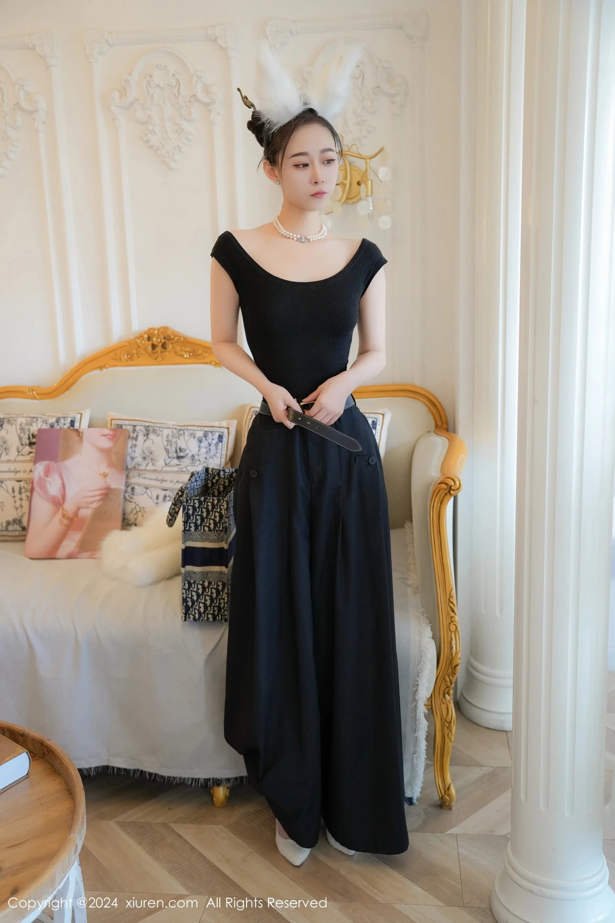 [[XiuRen秀人网]秀人网]No.8955_模特喵喵JOJO黑色连衣裙露白色情趣内衣秀曼妙身姿诱惑写真80P