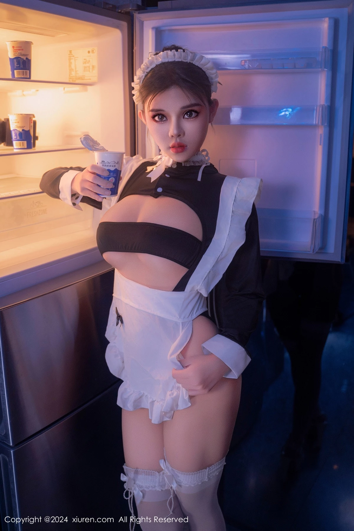 [[XiuRen秀人网]秀人网]No.8966_新人模特小童颜私房浴室性感女仆装配白丝袜秀丰满身材诱惑写真80P