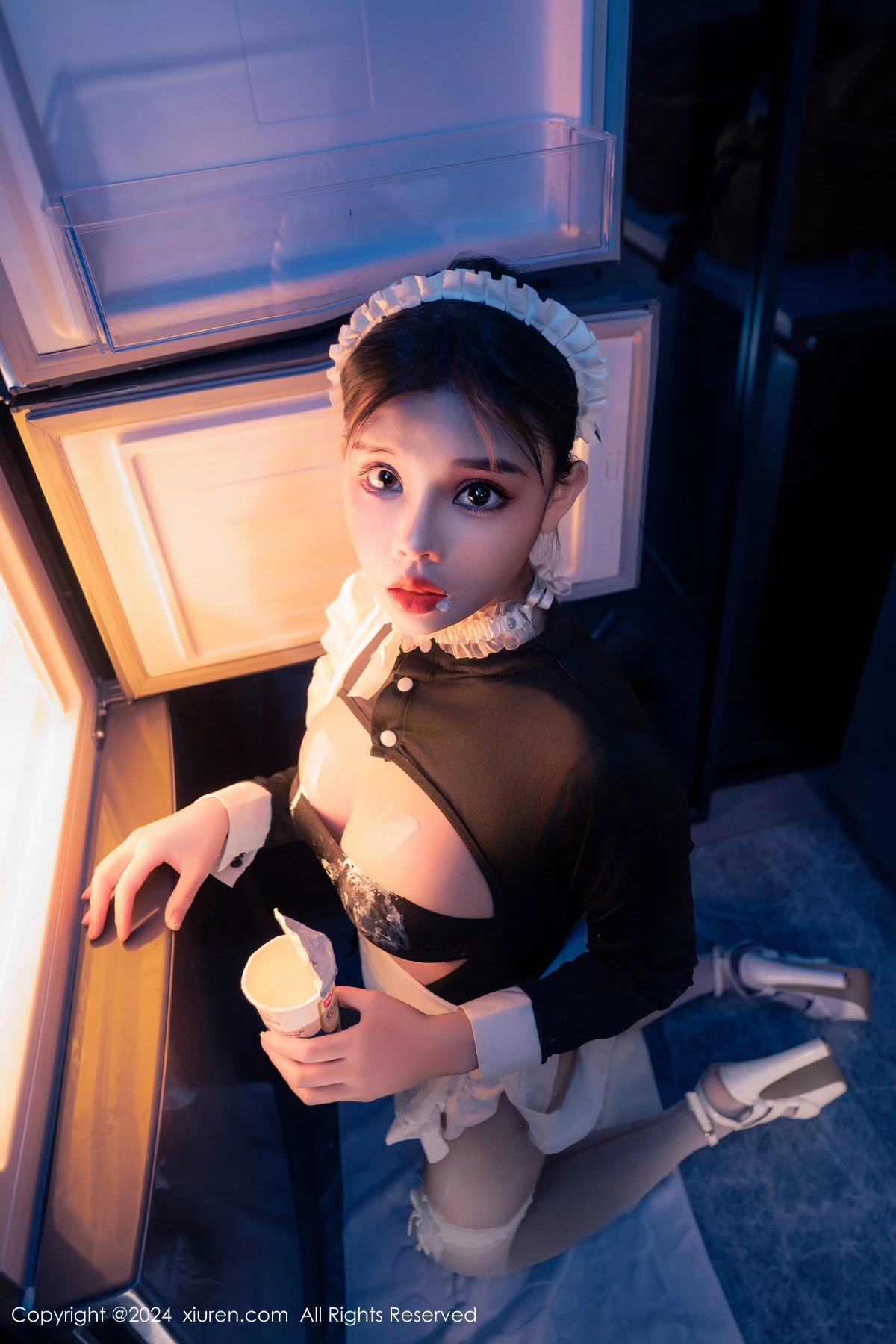 [[XiuRen秀人网]秀人网]No.8966_新人模特小童颜私房浴室性感女仆装配白丝袜秀丰满身材诱惑写真80P