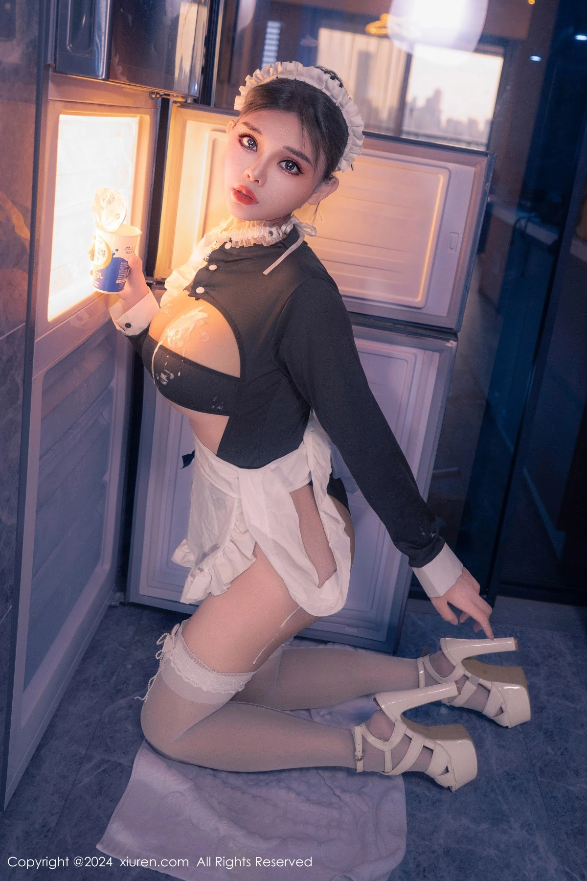 [[XiuRen秀人网]秀人网]No.8966_新人模特小童颜私房浴室性感女仆装配白丝袜秀丰满身材诱惑写真80P