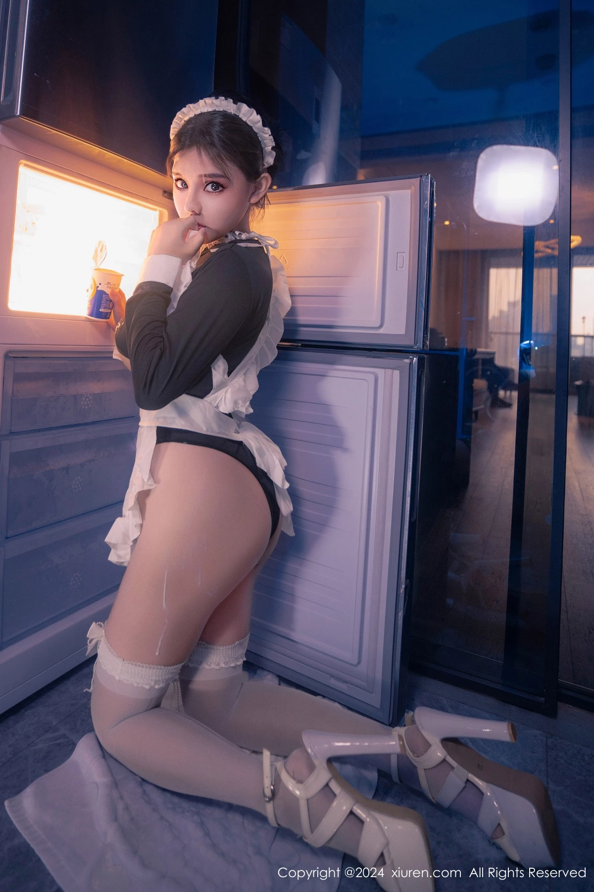 [[XiuRen秀人网]秀人网]No.8966_新人模特小童颜私房浴室性感女仆装配白丝袜秀丰满身材诱惑写真80P