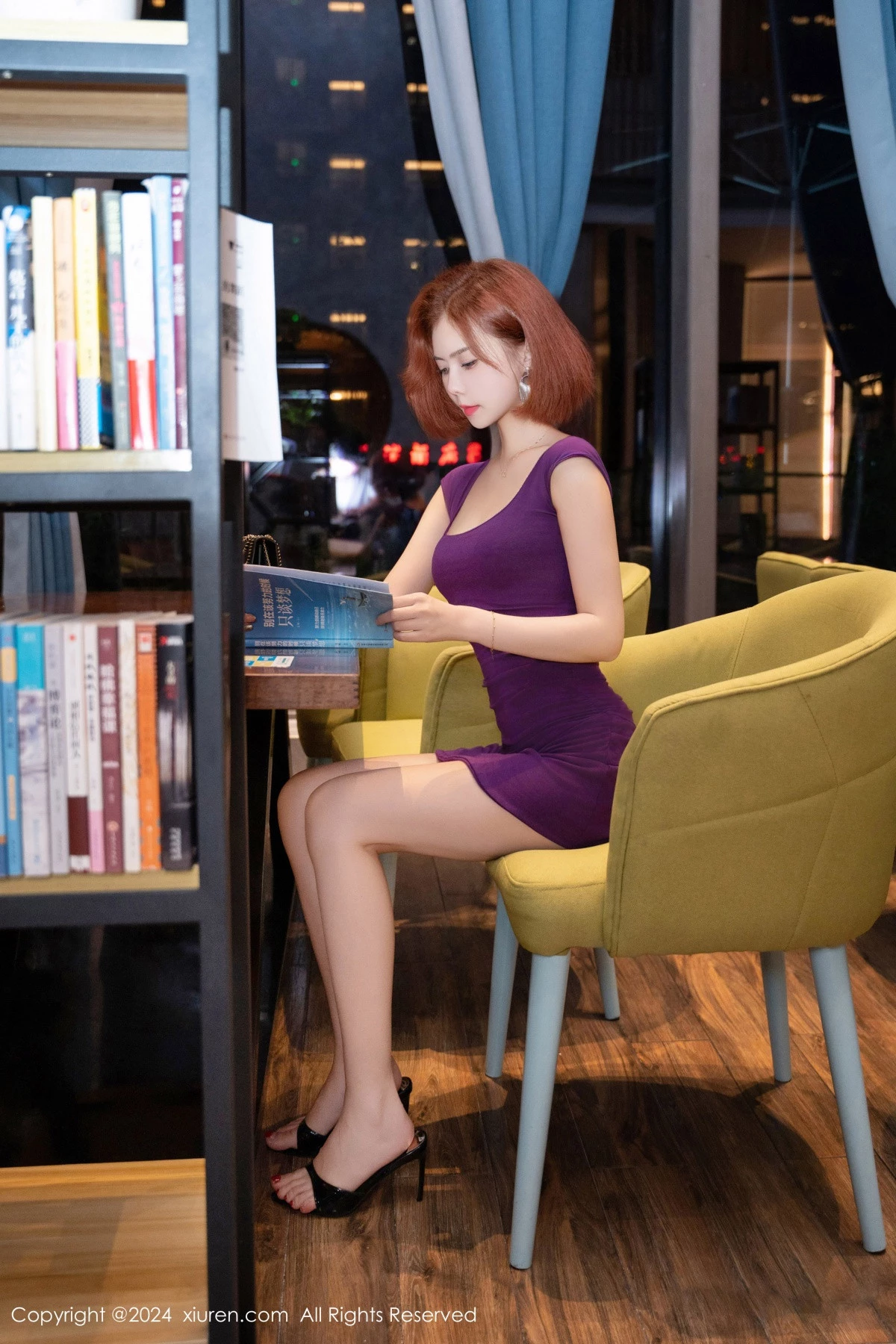[[XiuRen秀人网]秀人网]No.8978_模特白芷yy性感紫色连衣短裙露紫红色内衣秀曼妙身姿诱惑写真85P