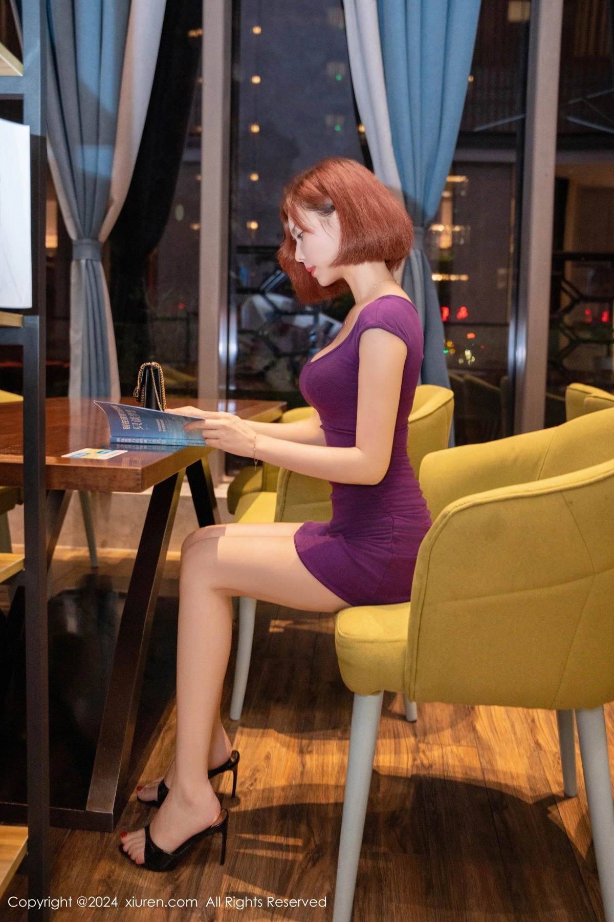 [[XiuRen秀人网]秀人网]No.8978_模特白芷yy性感紫色连衣短裙露紫红色内衣秀曼妙身姿诱惑写真85P