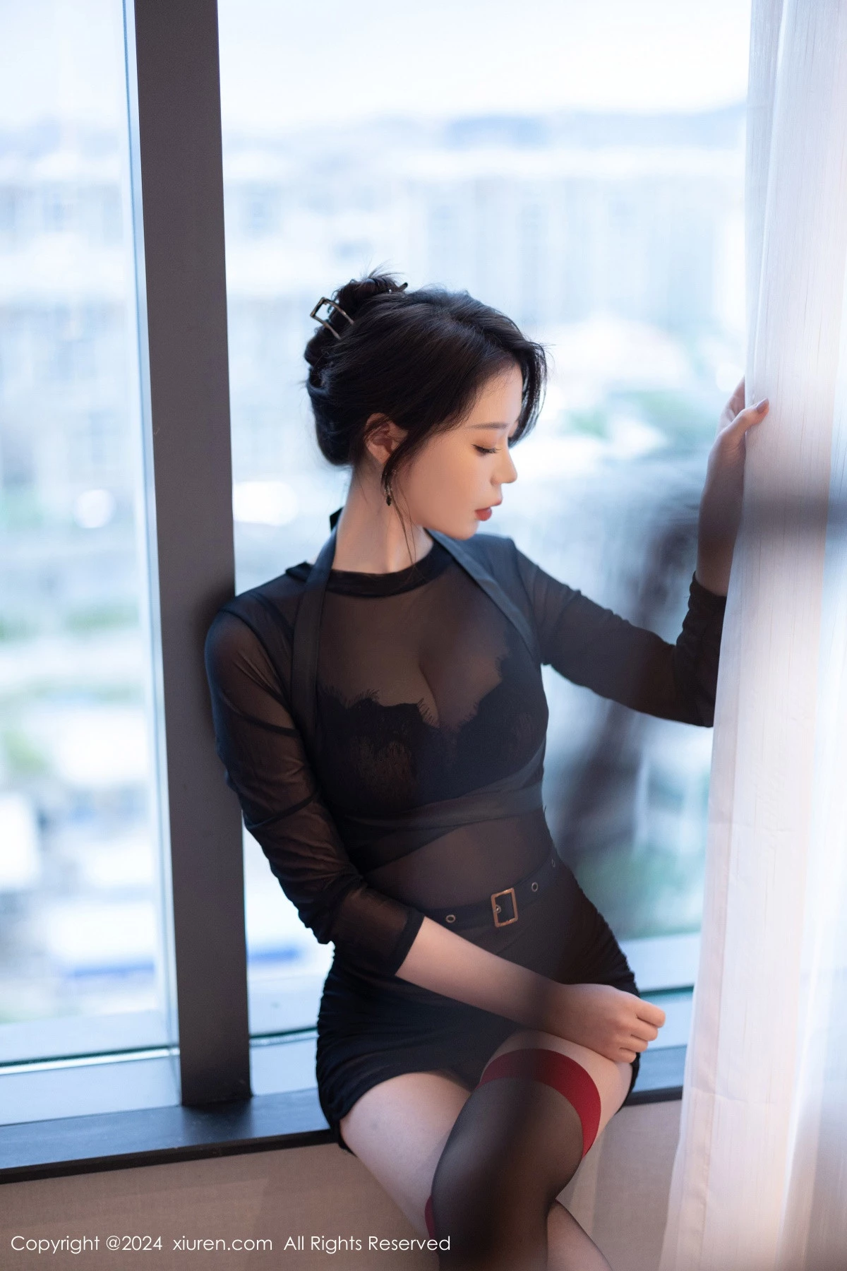 [[XiuRen秀人网]秀人网]No.8979_模特梦心玥性感黑色轻透连衣短裙露黑色内衣配黑丝袜魅惑写真82P