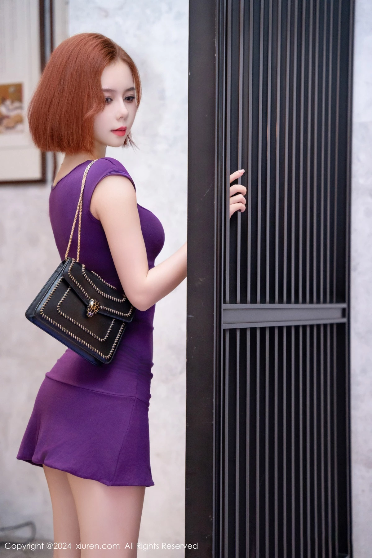 [[XiuRen秀人网]秀人网]No.8978_模特白芷yy性感紫色连衣短裙露紫红色内衣秀曼妙身姿诱惑写真85P