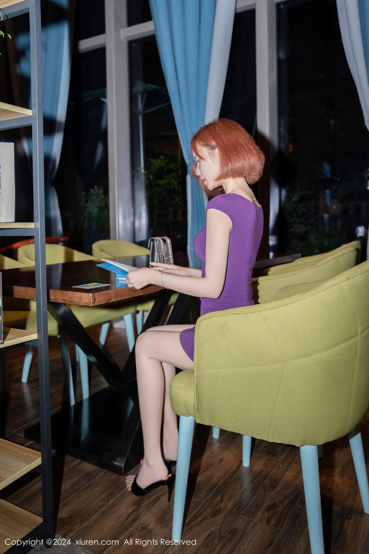 [[XiuRen秀人网]秀人网]No.8978_模特白芷yy性感紫色连衣短裙露紫红色内衣秀曼妙身姿诱惑写真85P