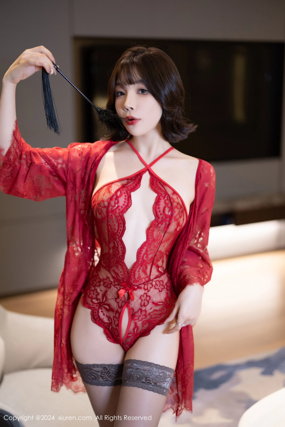 [[XiuRen秀人网]秀人网]No.8987_女神徐莉芝Booty黑色连体皮衣+红色情趣内衣秀惹火身材诱惑写真93P