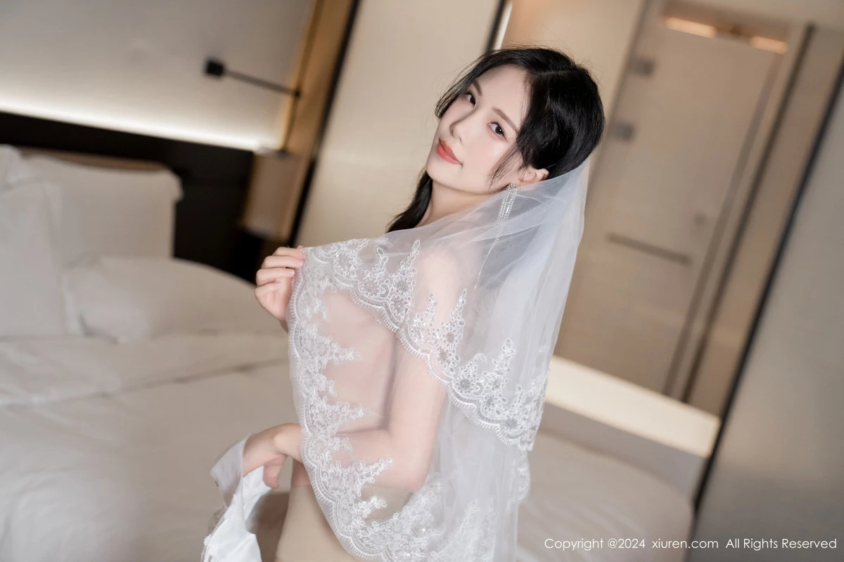 [[XiuRen秀人网]秀人网]No.8998_模特利世浴室场景性感白色婚纱配超薄肉丝秀完美身材诱惑写真100P