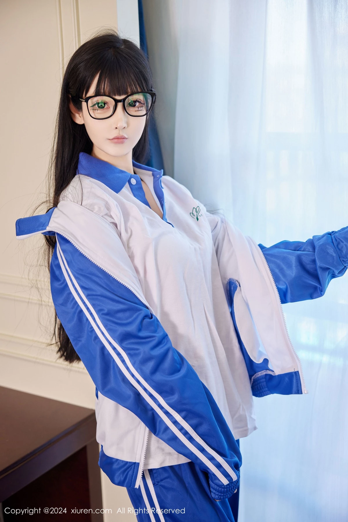 [[XiuRen秀人网]秀人网]No.9000_新人模特智恩baby性感学生制服露白色内衣秀丰腴身姿诱惑写真66P