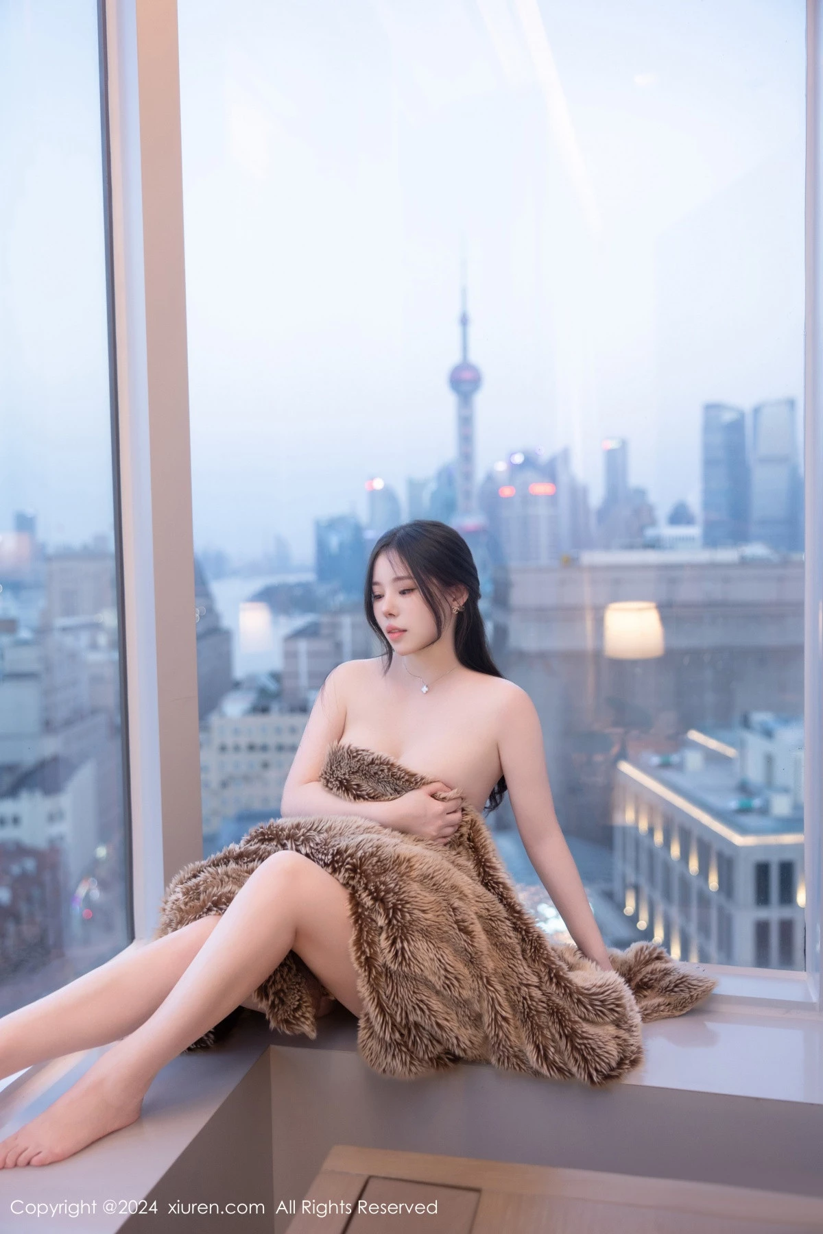 [[XiuRen秀人网]秀人网]No.9012_模特白茹雪abby性感黑皮连衣短裙露黑色内衣秀丰腴身姿诱惑写真64P