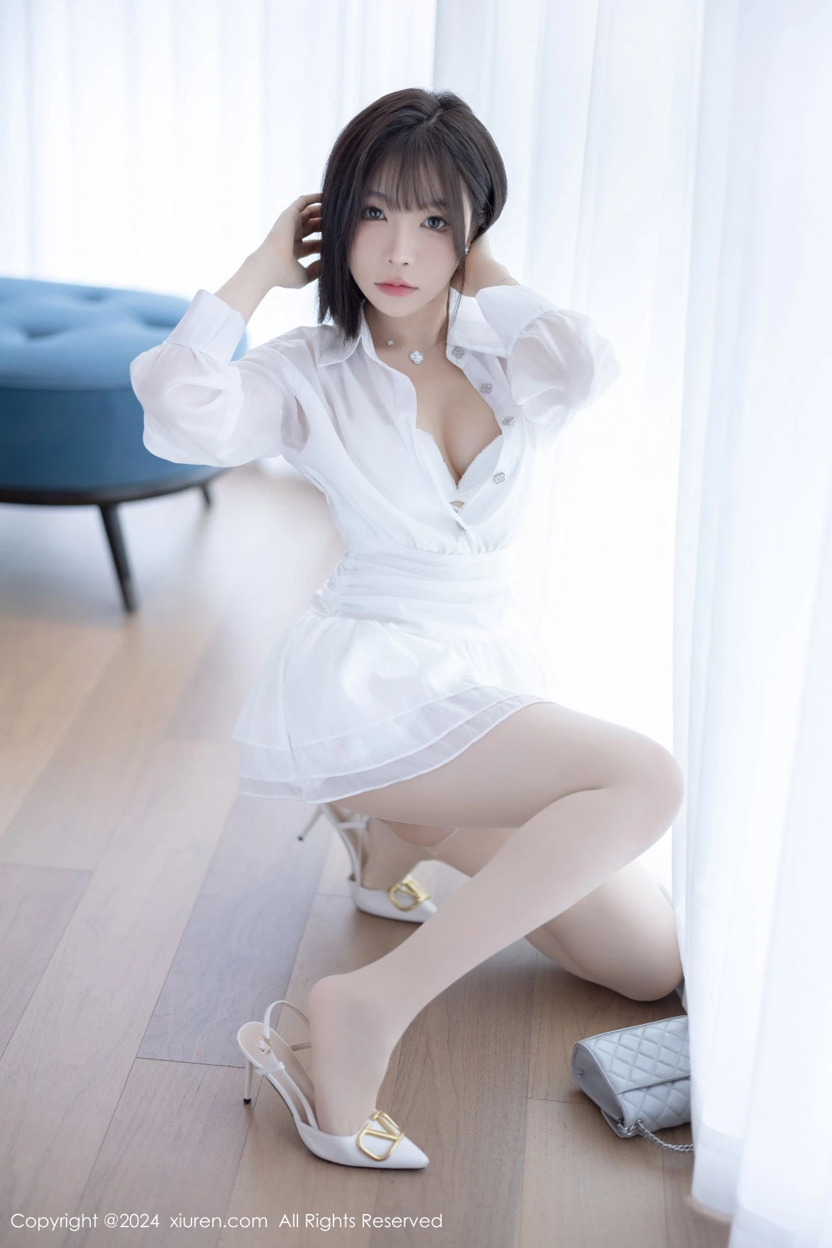 [[XiuRen秀人网]秀人网]No.9020_女神徐莉芝Booty性感白色连衣短裙配开档白丝秀完美身材诱惑写真94P