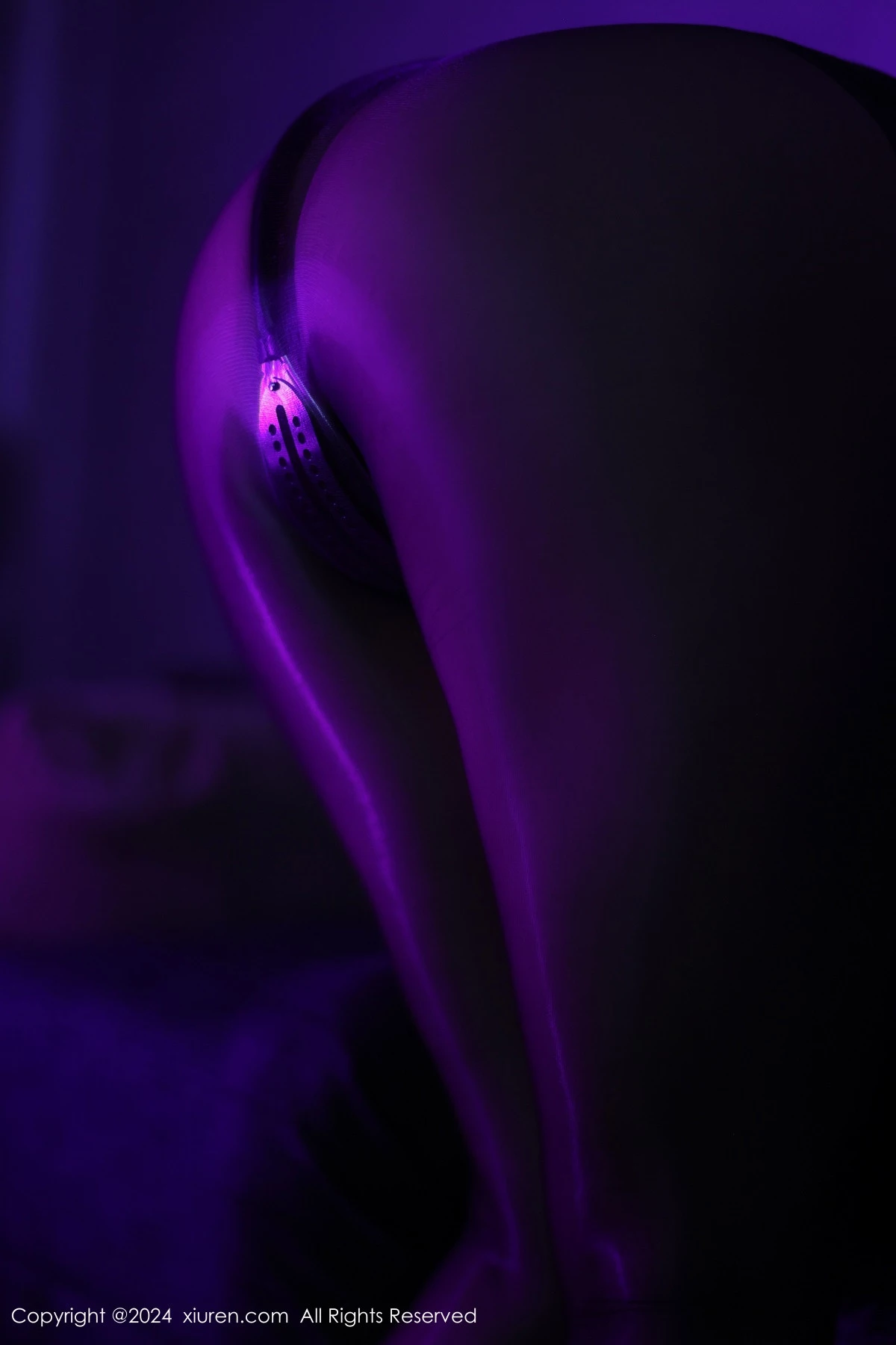 [[XiuRen秀人网]秀人网]No.9071_模特麦田性感兔子造型黑色制服配超薄黑丝秀曼妙身姿诱惑写真87P