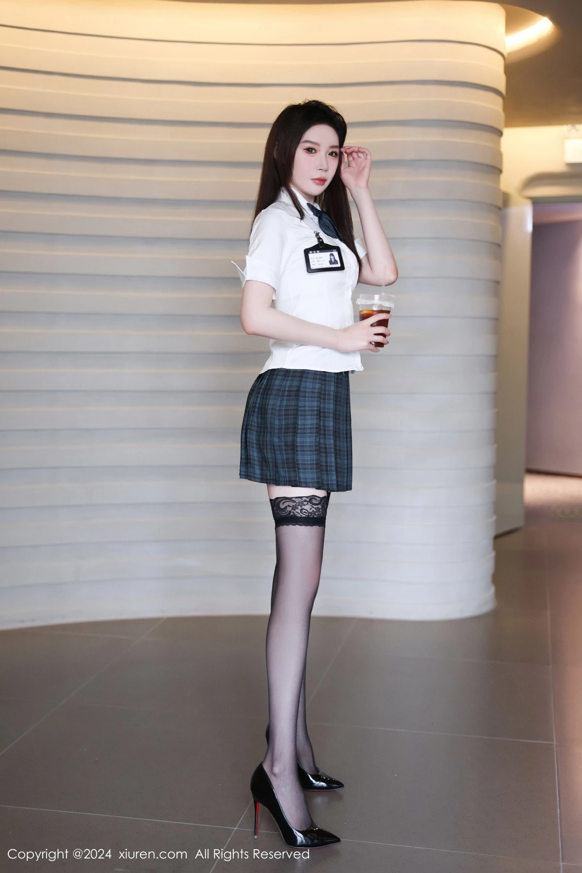 [[XiuRen秀人网]秀人网]No.9074_模特梦心玥性感JK制服配黑丝袜露白色内衣秀高挑身材诱惑写真91P