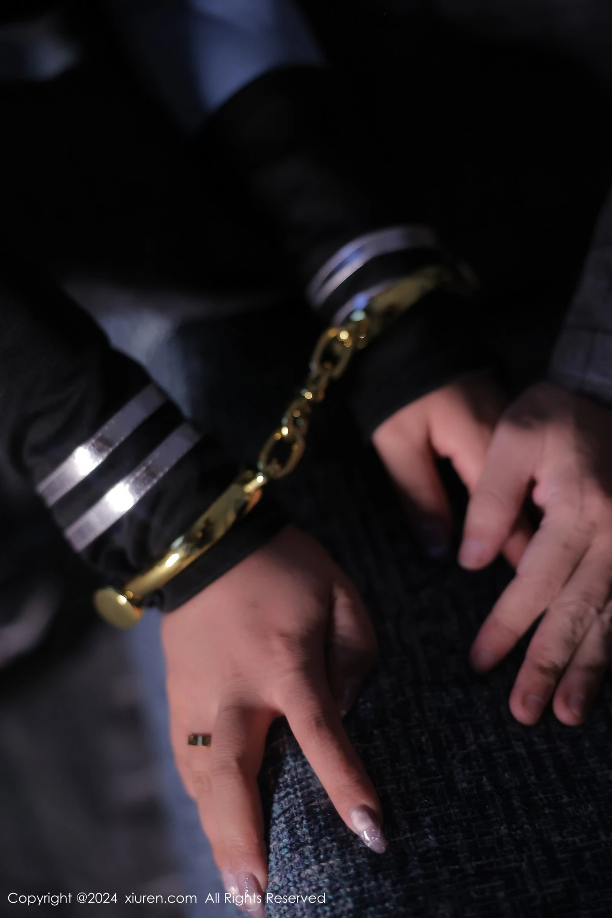 [[XiuRen秀人网]秀人网]No.9071_模特麦田性感兔子造型黑色制服配超薄黑丝秀曼妙身姿诱惑写真87P