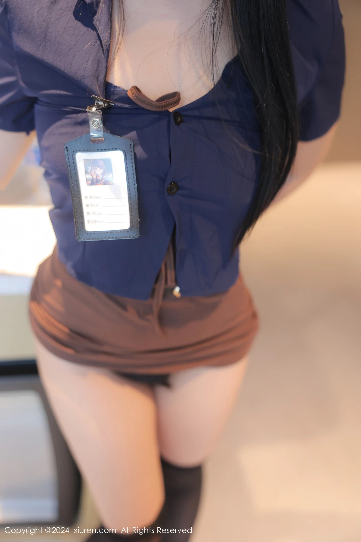 [[XiuRen秀人网]秀人网]No.9083_模特黎秋秋私房性感深蓝OL服饰配超薄黑丝秀完美身材诱惑写真81P