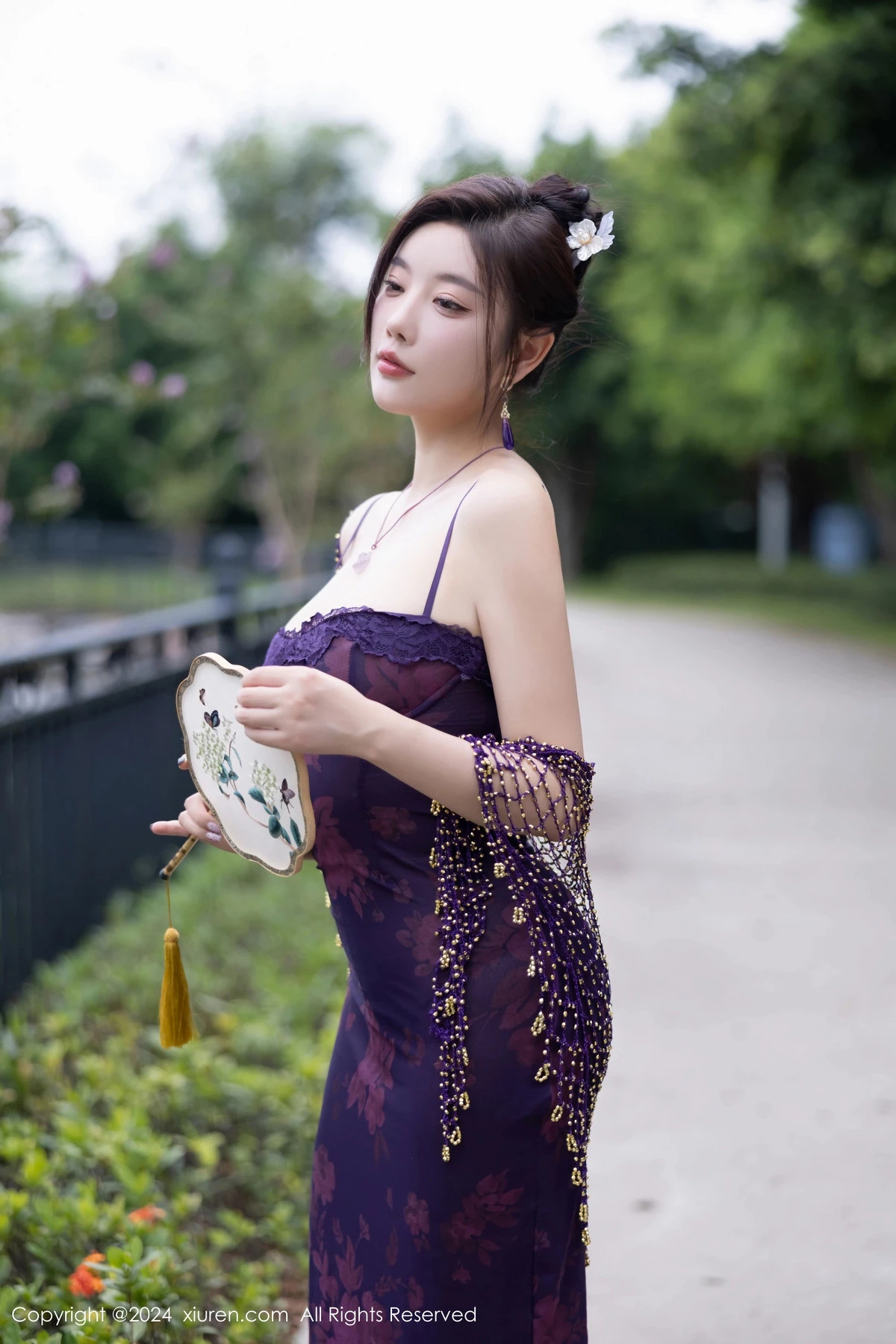 [[XiuRen秀人网]秀人网]No.9092_女神杨晨晨Yome性感紫色情趣服配紫色丝袜秀丰腴身材诱惑写真80P