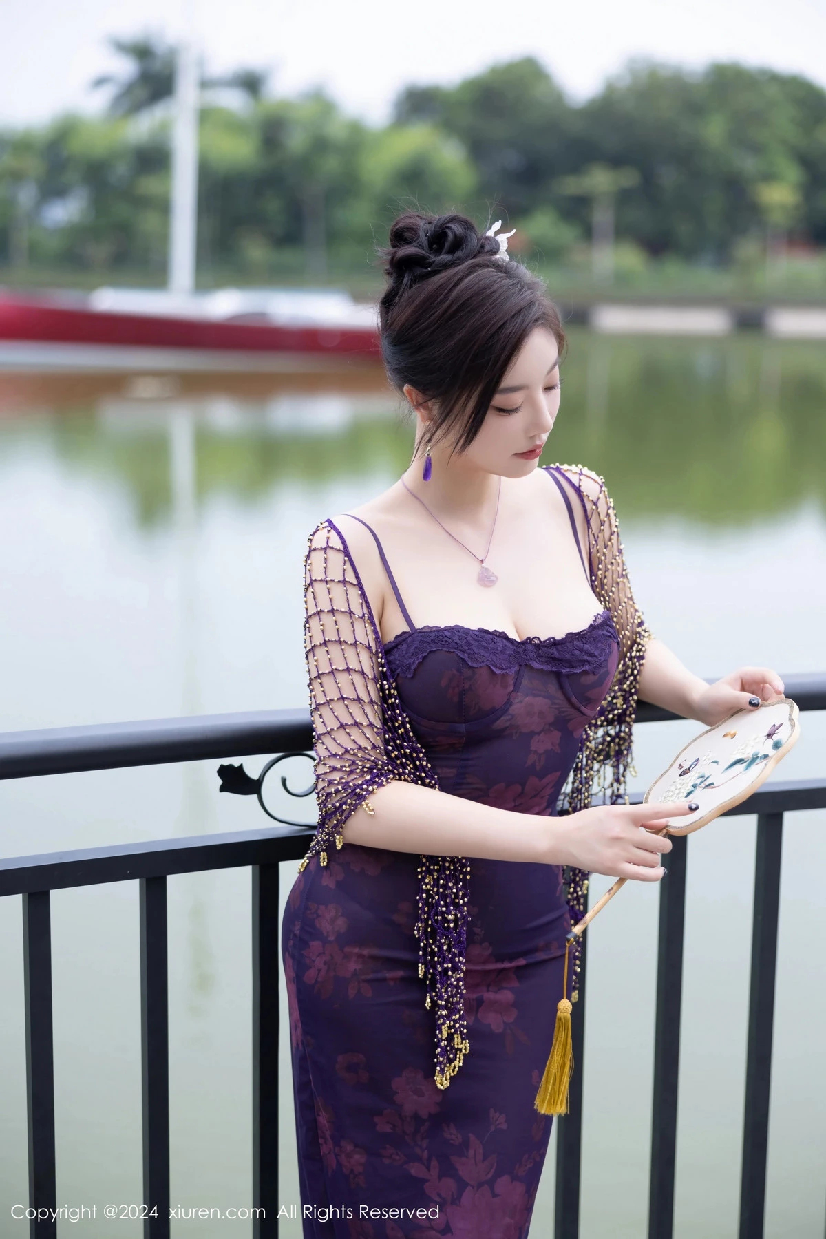 [[XiuRen秀人网]秀人网]No.9092_女神杨晨晨Yome性感紫色情趣服配紫色丝袜秀丰腴身材诱惑写真80P