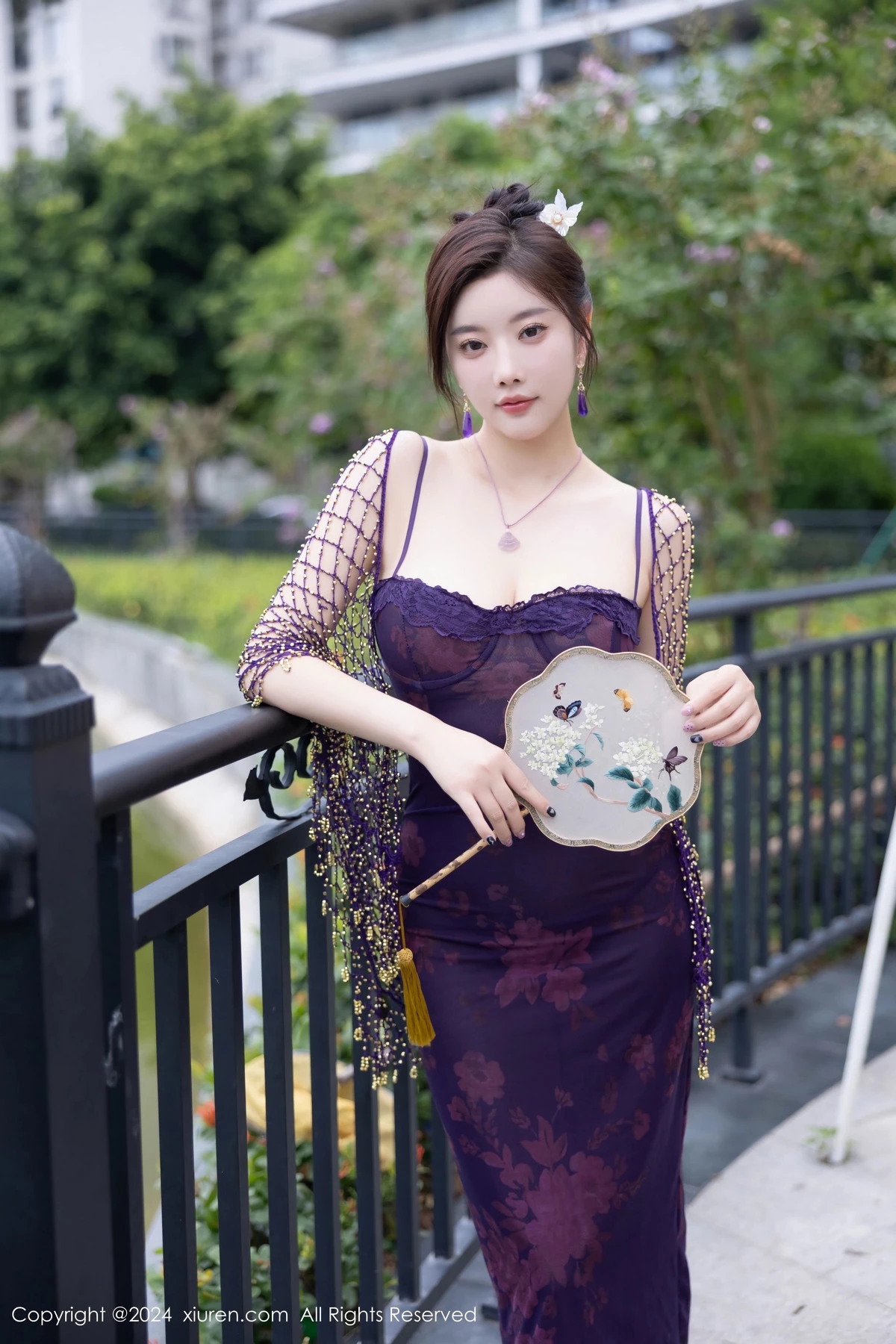 [[XiuRen秀人网]秀人网]No.9092_女神杨晨晨Yome性感紫色情趣服配紫色丝袜秀丰腴身材诱惑写真80P