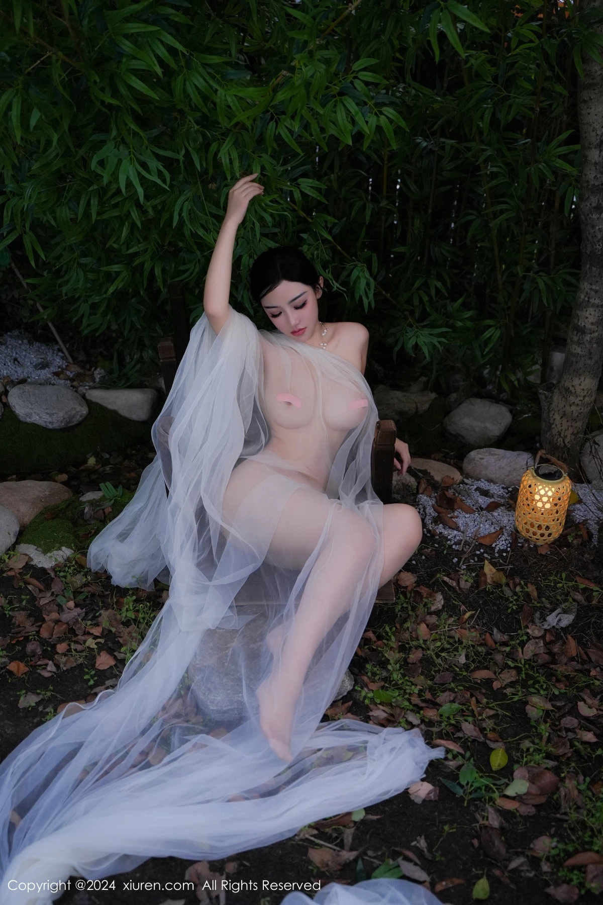 [[XiuRen秀人网]秀人网]No.9105_模特妙可可Cheese户外场景性感半透白纱秀惹火身材撩人诱惑写真84P
