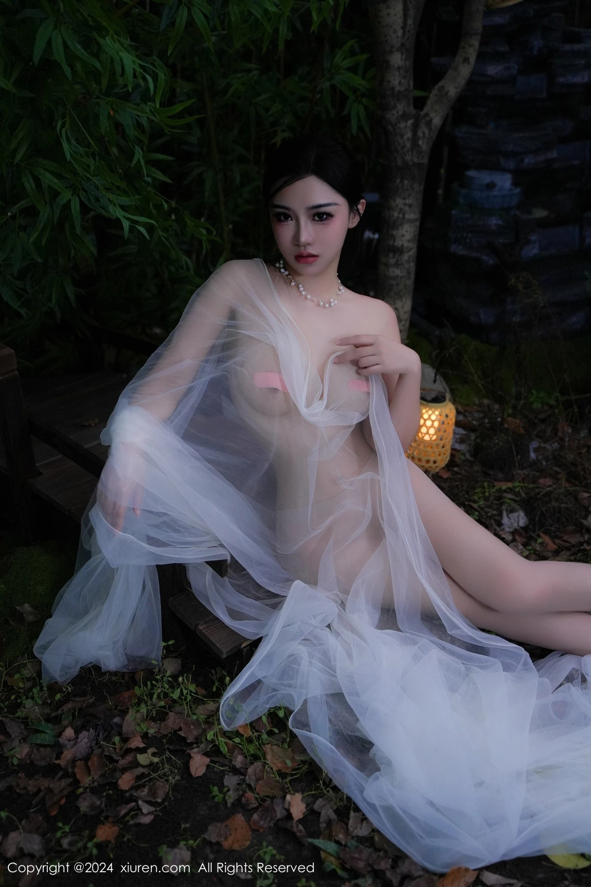 [[XiuRen秀人网]秀人网]No.9105_模特妙可可Cheese户外场景性感半透白纱秀惹火身材撩人诱惑写真84P