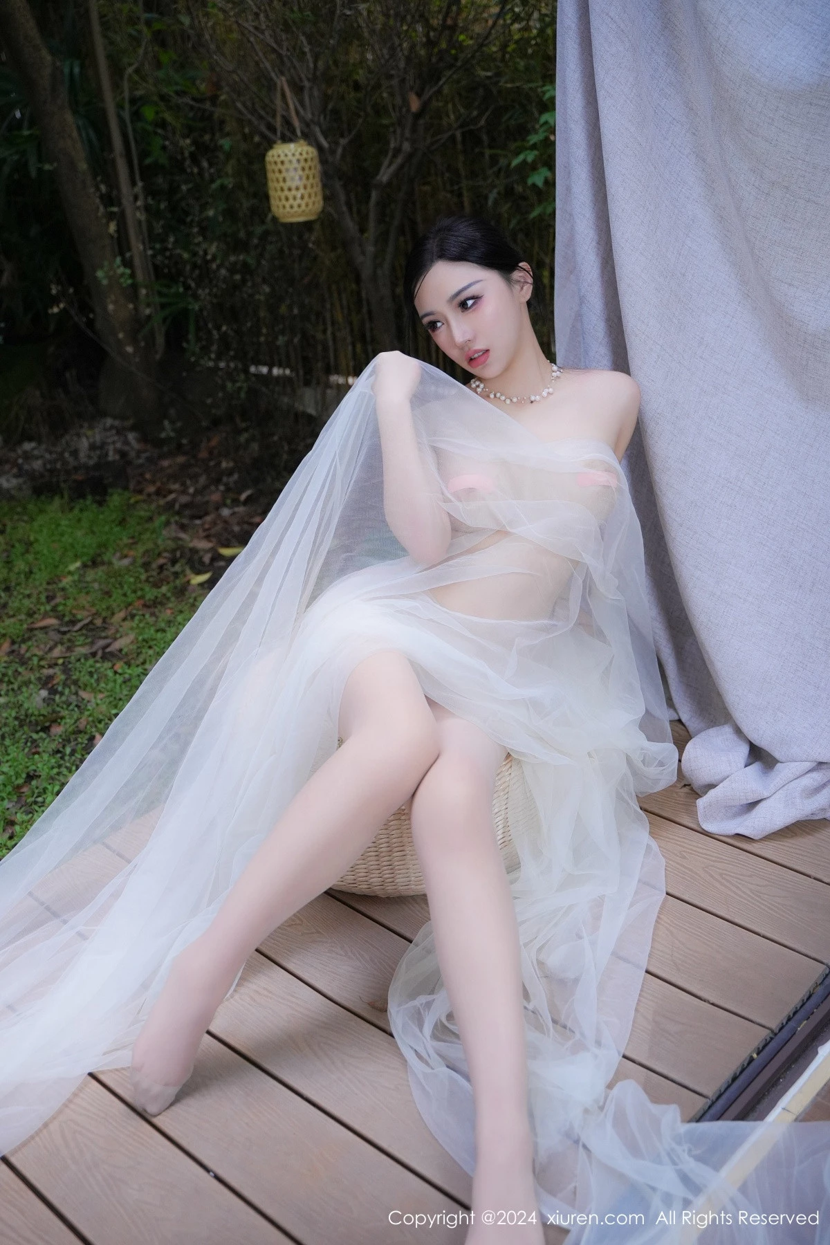 [[XiuRen秀人网]秀人网]No.9105_模特妙可可Cheese户外场景性感半透白纱秀惹火身材撩人诱惑写真84P