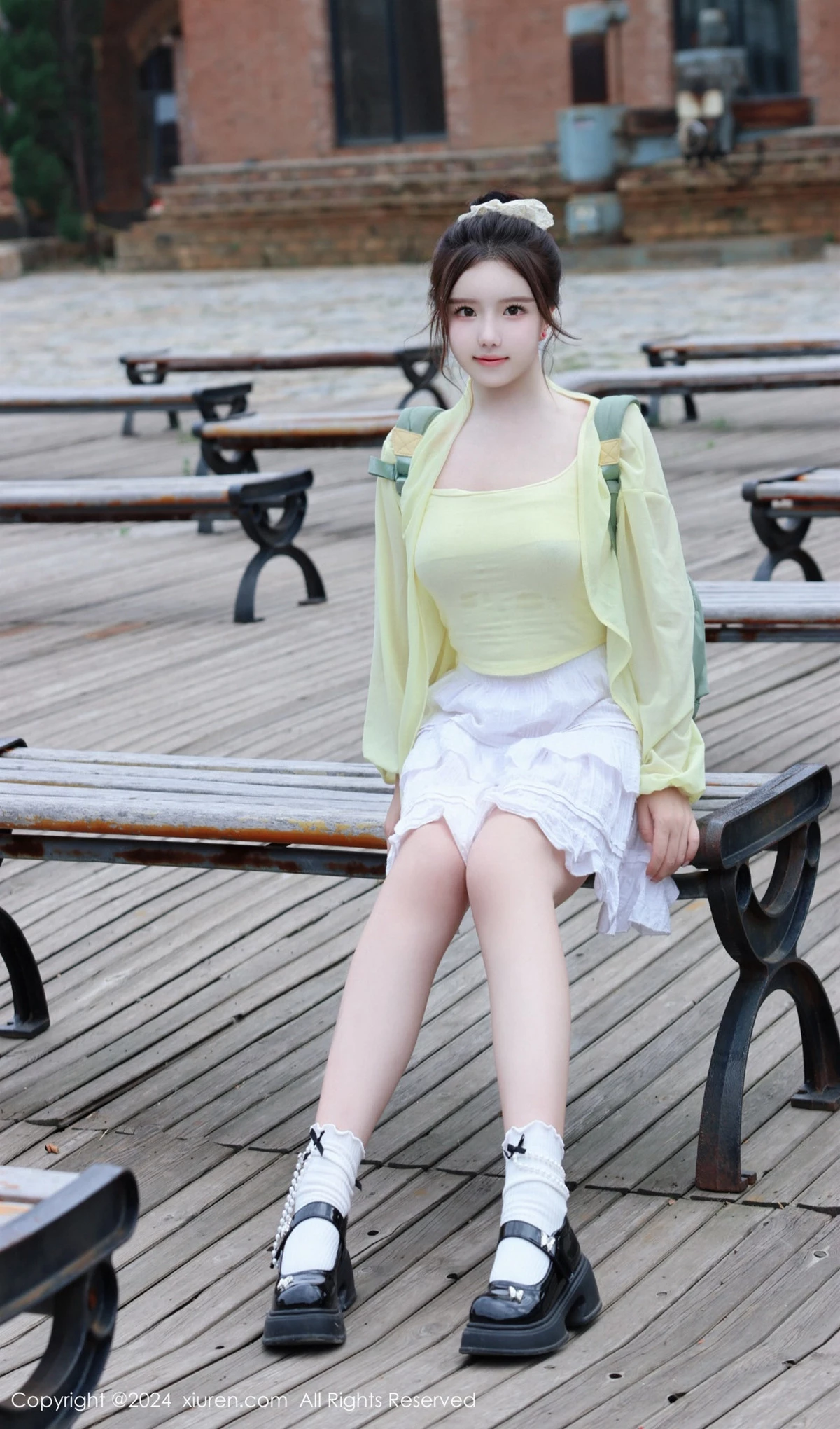 [[XiuRen秀人网]秀人网]No.9024_模特小薯条nienie性感黄色上衣配白色短裙秀曼妙身姿迷人写真89P