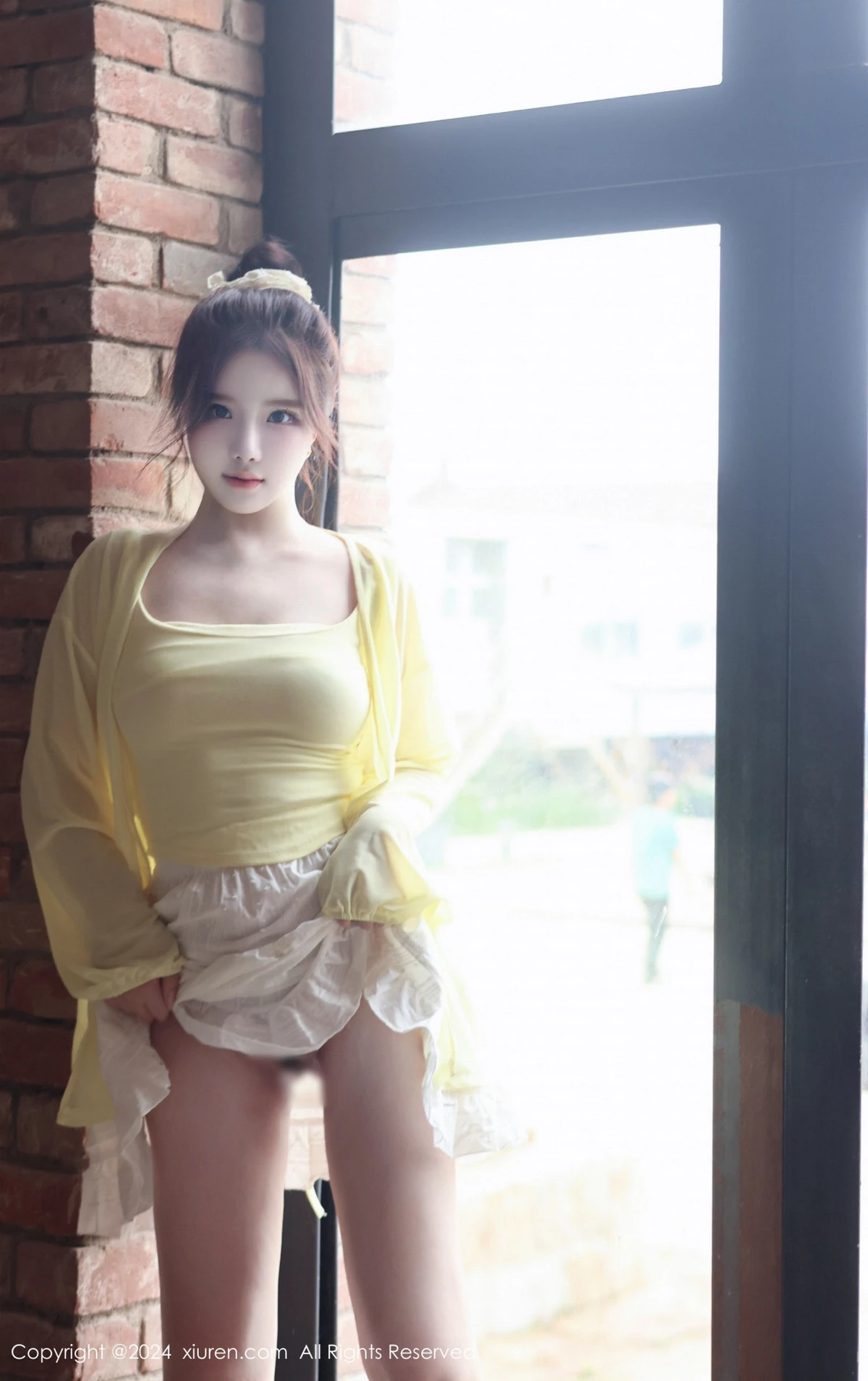 [[XiuRen秀人网]秀人网]No.9024_模特小薯条nienie性感黄色上衣配白色短裙秀曼妙身姿迷人写真89P