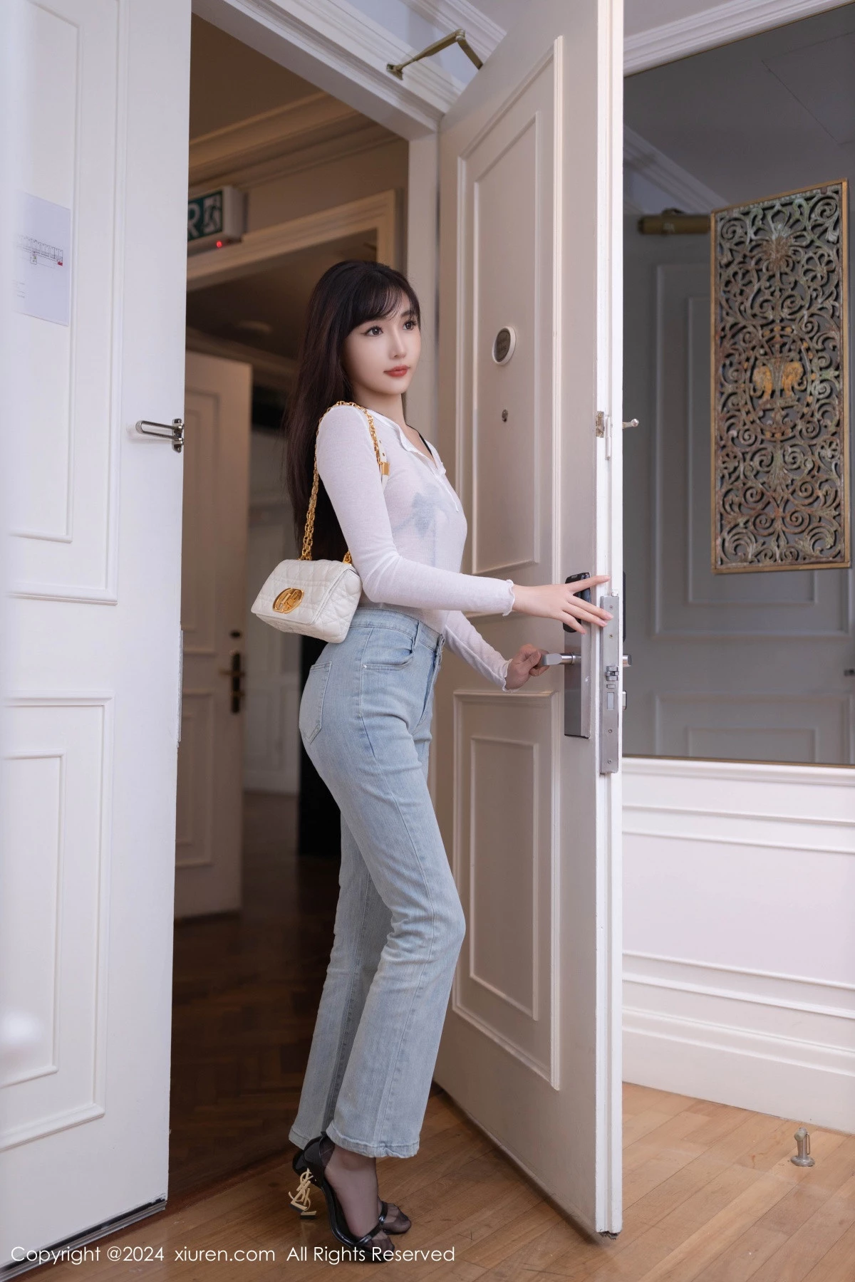 [[XiuRen秀人网]秀人网]No.9118_模特陆萱萱性感黑色情趣内衣配黑丝吊袜秀完美身材撩人诱惑写真86P