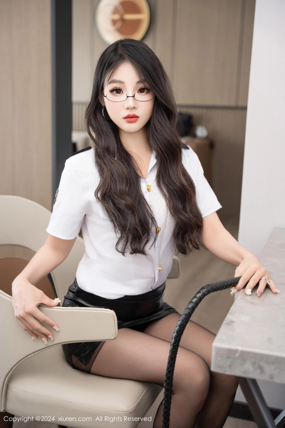 [[XiuRen秀人网]秀人网]No.9113_新人模特黑麦子性感白色制服配开档黑丝秀柔美身姿撩人诱惑写真67P