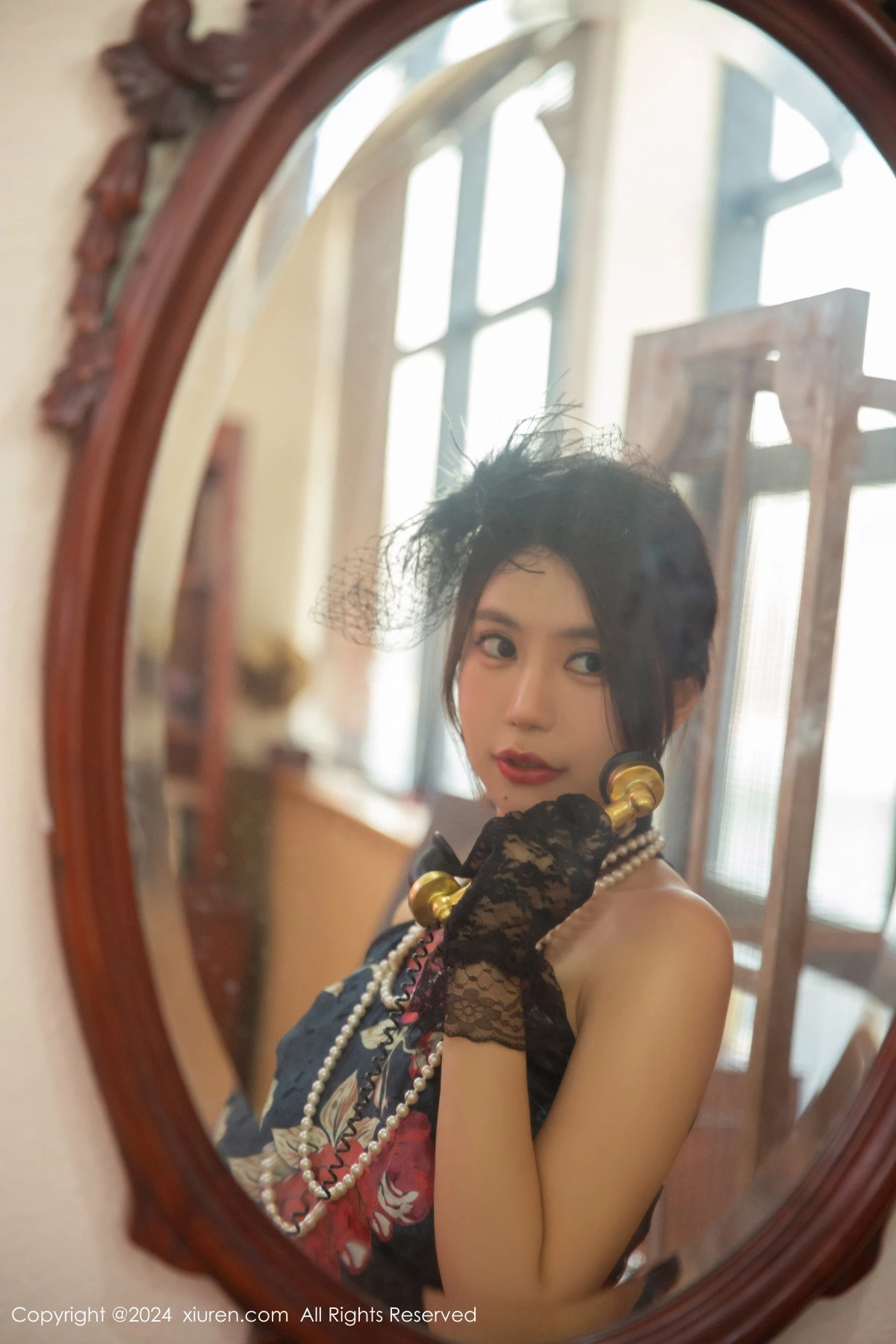 [[XiuRen秀人网]秀人网]No.9116_女神绮里嘉ula性感复古旗袍露黑红色内衣配超薄黑丝极致魅惑写真66P