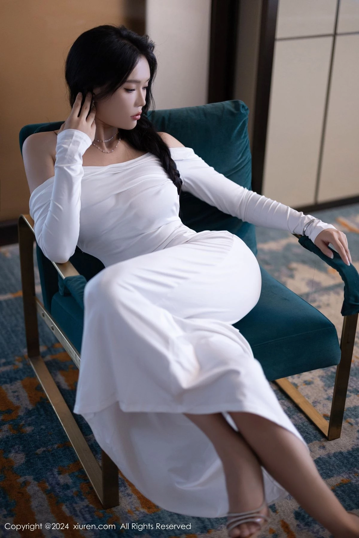 [[XiuRen秀人网]秀人网]No.9115_模特娜比性感白色连衣裙+黑色蕾丝情趣内衣秀凹凸身材诱惑写真81P