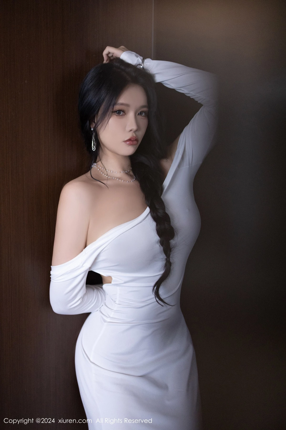 [[XiuRen秀人网]秀人网]No.9115_模特娜比性感白色连衣裙+黑色蕾丝情趣内衣秀凹凸身材诱惑写真81P