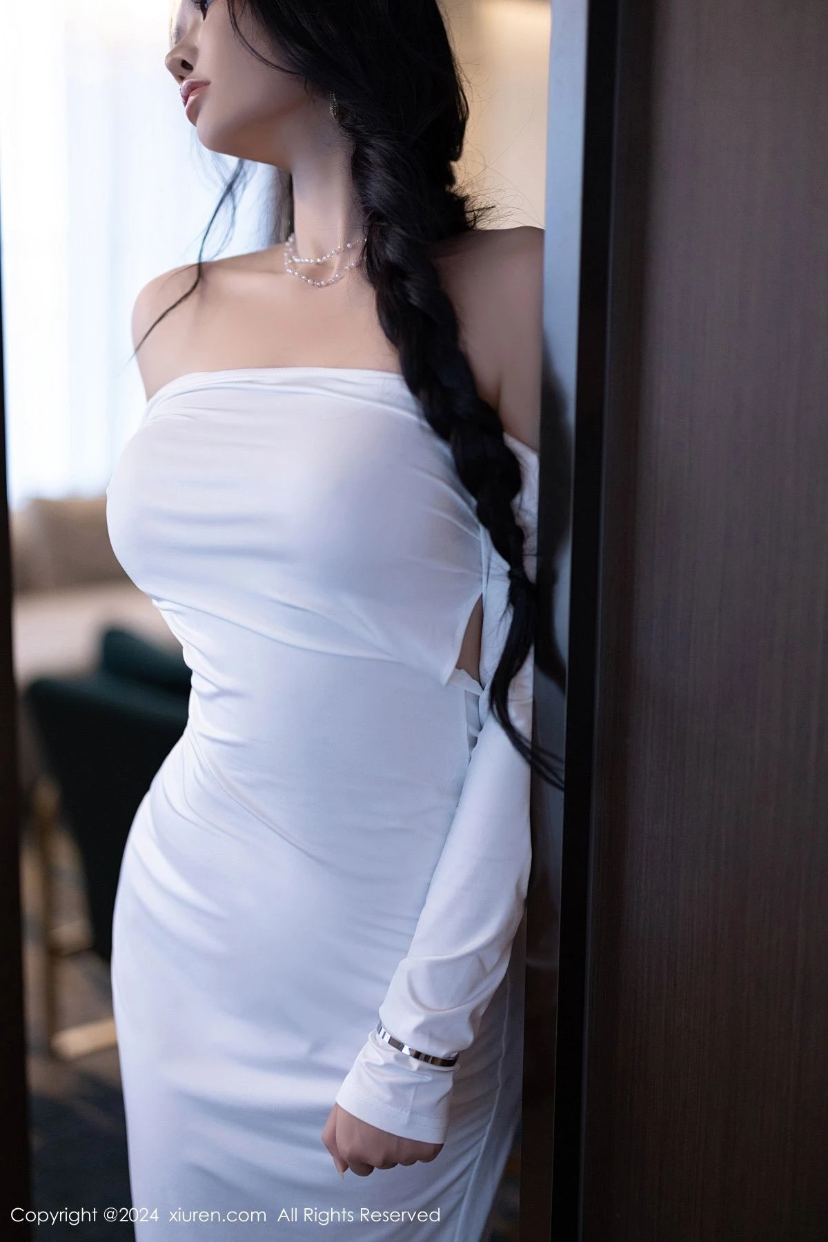 [[XiuRen秀人网]秀人网]No.9115_模特娜比性感白色连衣裙+黑色蕾丝情趣内衣秀凹凸身材诱惑写真81P