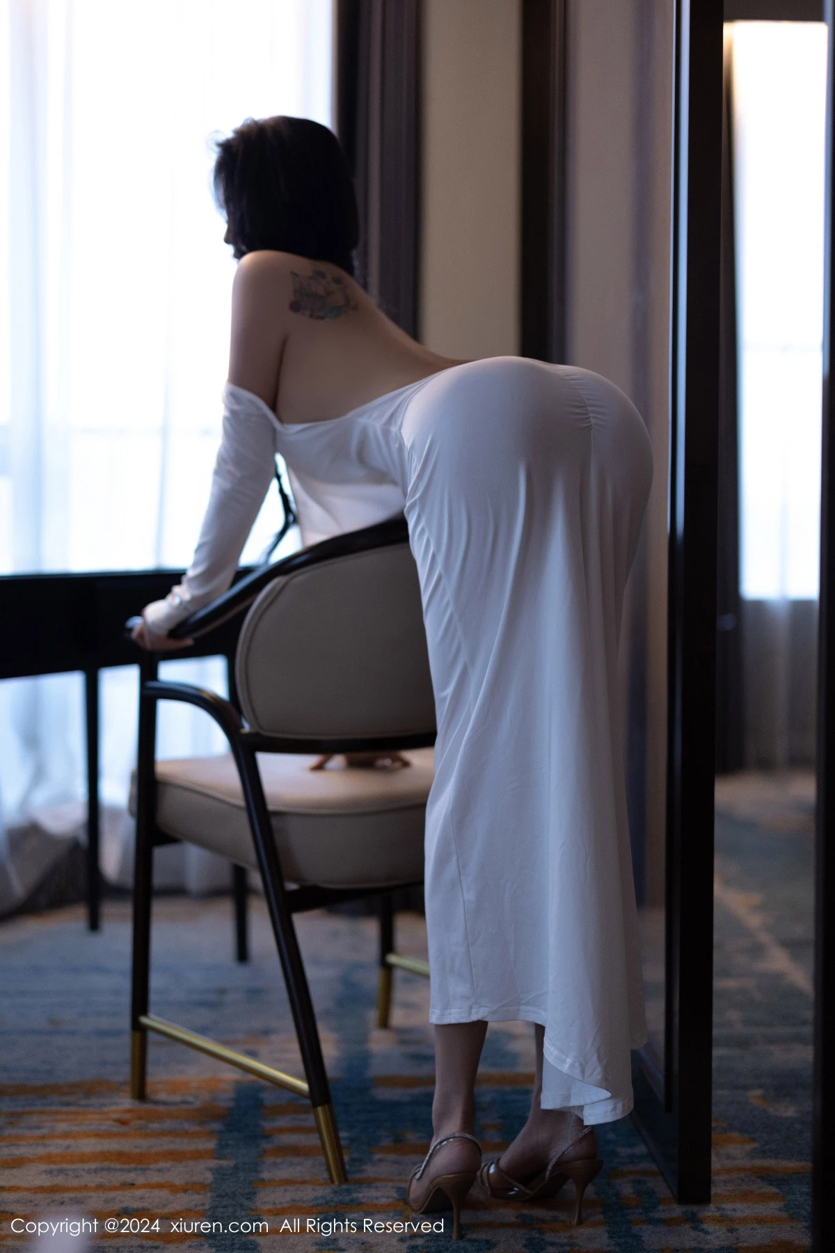 [[XiuRen秀人网]秀人网]No.9115_模特娜比性感白色连衣裙+黑色蕾丝情趣内衣秀凹凸身材诱惑写真81P