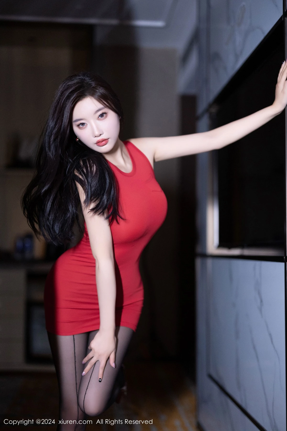 [[XiuRen秀人网]秀人网]No.9123_女神杨晨晨Yome红色连衣短裙+红色情趣服饰秀丰腴身材诱惑写真83P