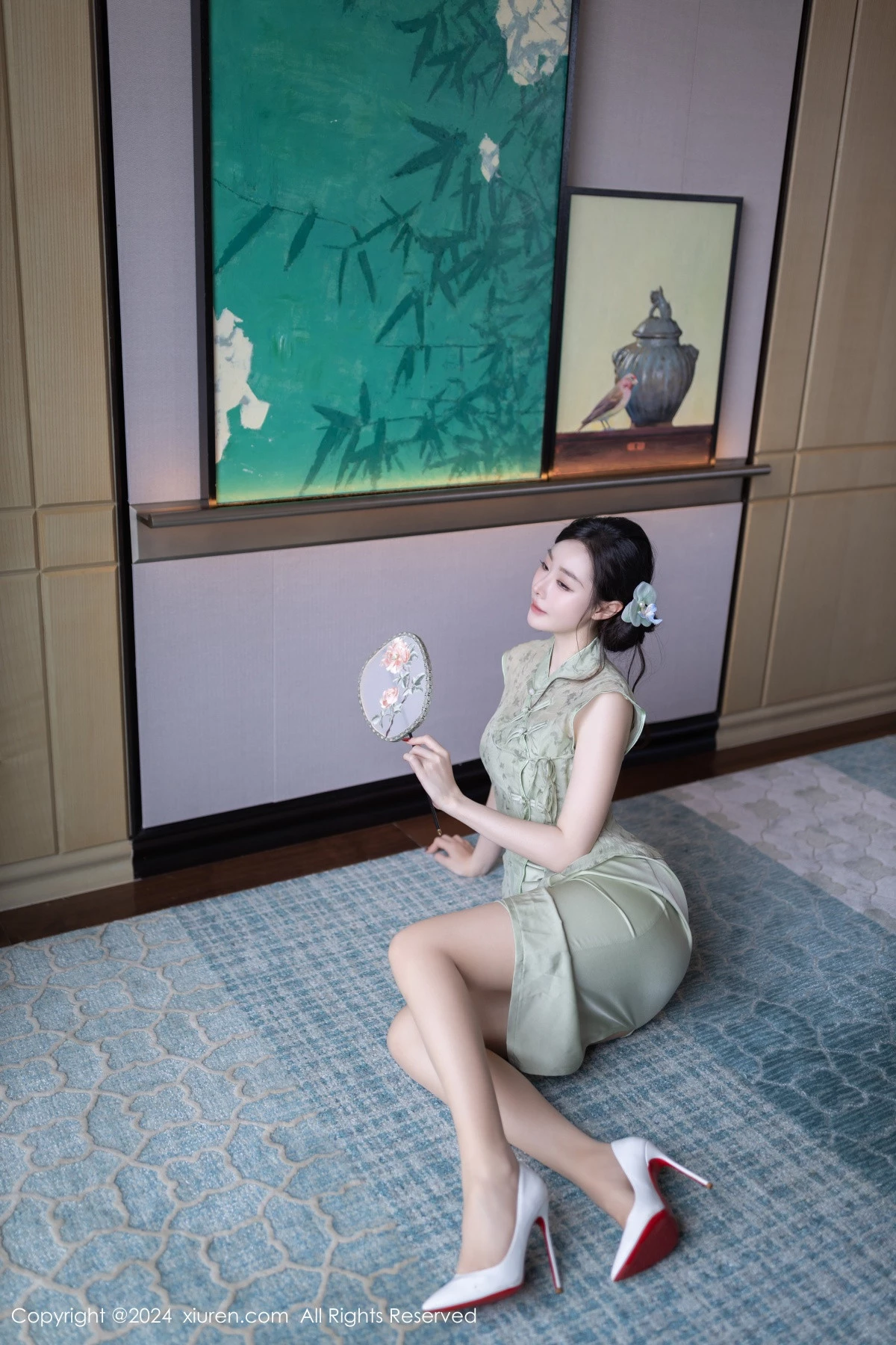 [[XiuRen秀人网]秀人网]No.9124_模特小逗逗性感浅色古风服饰配超薄无内肉丝秀曼妙身材诱惑写真81P