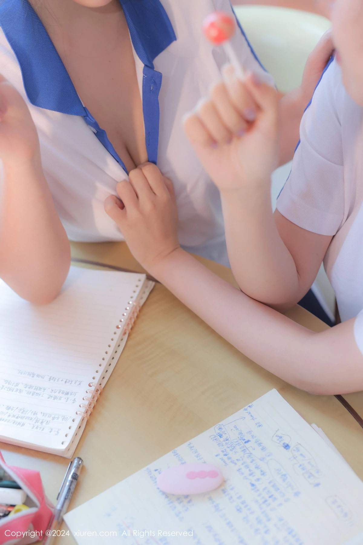 [[XiuRen秀人网]秀人网]No.9119_模特合集蛋蛋宝＆袁圆性感学妹运动制服秀完美身材诱惑写真80P