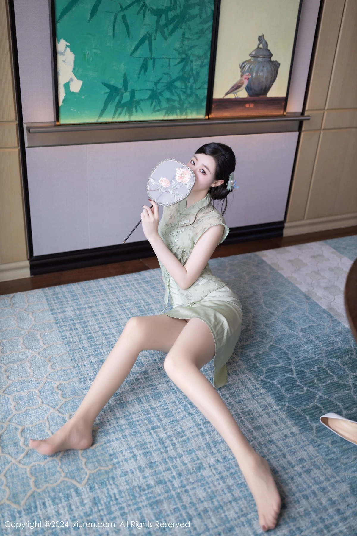 [[XiuRen秀人网]秀人网]No.9124_模特小逗逗性感浅色古风服饰配超薄无内肉丝秀曼妙身材诱惑写真81P