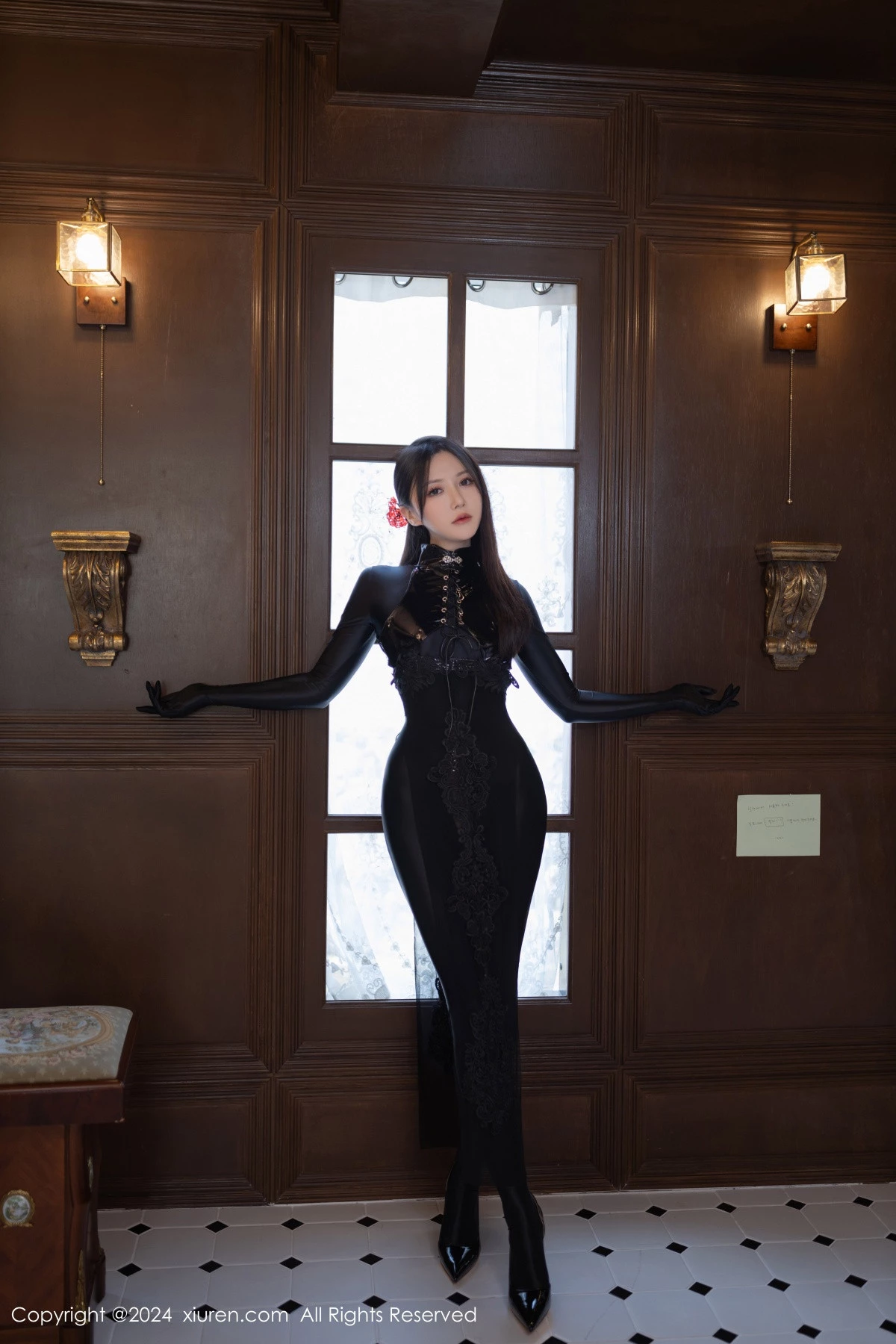 [[XiuRen秀人网]秀人网]No.9125_模特鱼子酱Fish私房性感黑色紧身连体衣秀曼妙身姿撩人诱惑写真80P