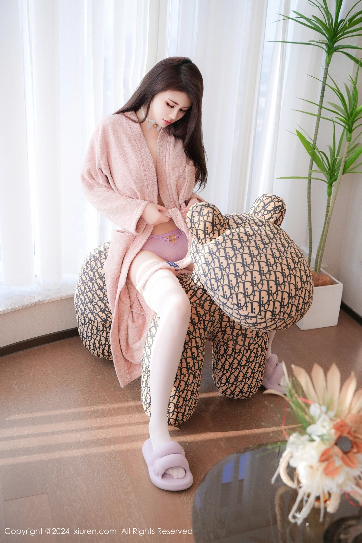 [[XiuRen秀人网]秀人网]No.9127_模特甜妮粉色浴袍露粉色情趣内衣配白丝袜秀丰腴身姿诱惑写真79P