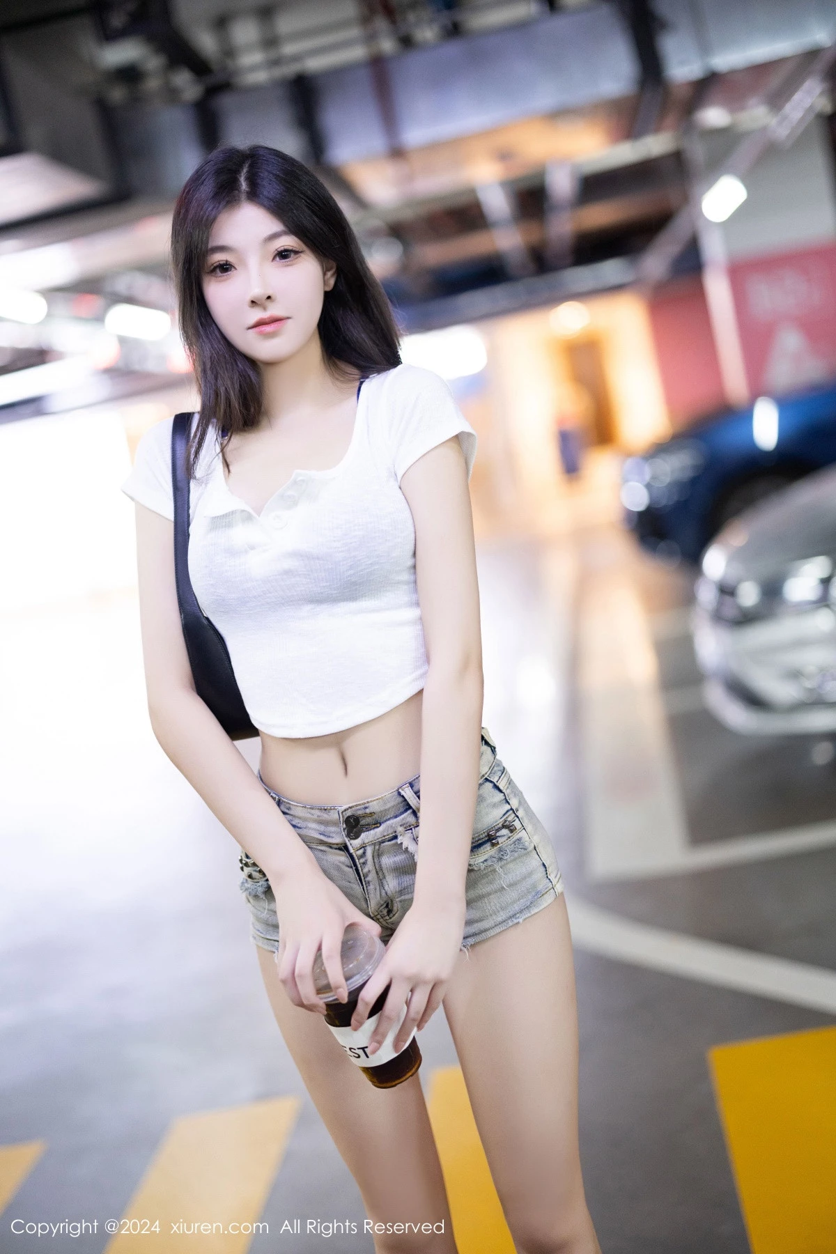 [[XiuRen秀人网]秀人网]No.9141_新人模特初梦瑶性感白T配牛仔短裤露蓝色内衣秀曼妙身姿诱惑写真86P