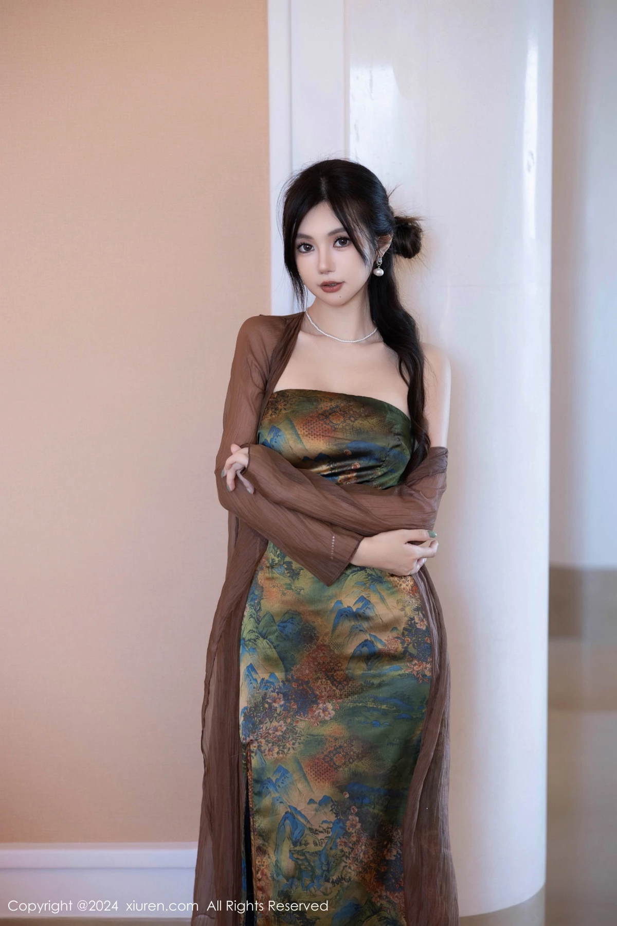 [[XiuRen秀人网]秀人网]No.9161_模特绮里嘉ula性感带图案短裙配闪亮肉丝秀曼妙身姿诱惑写真89P