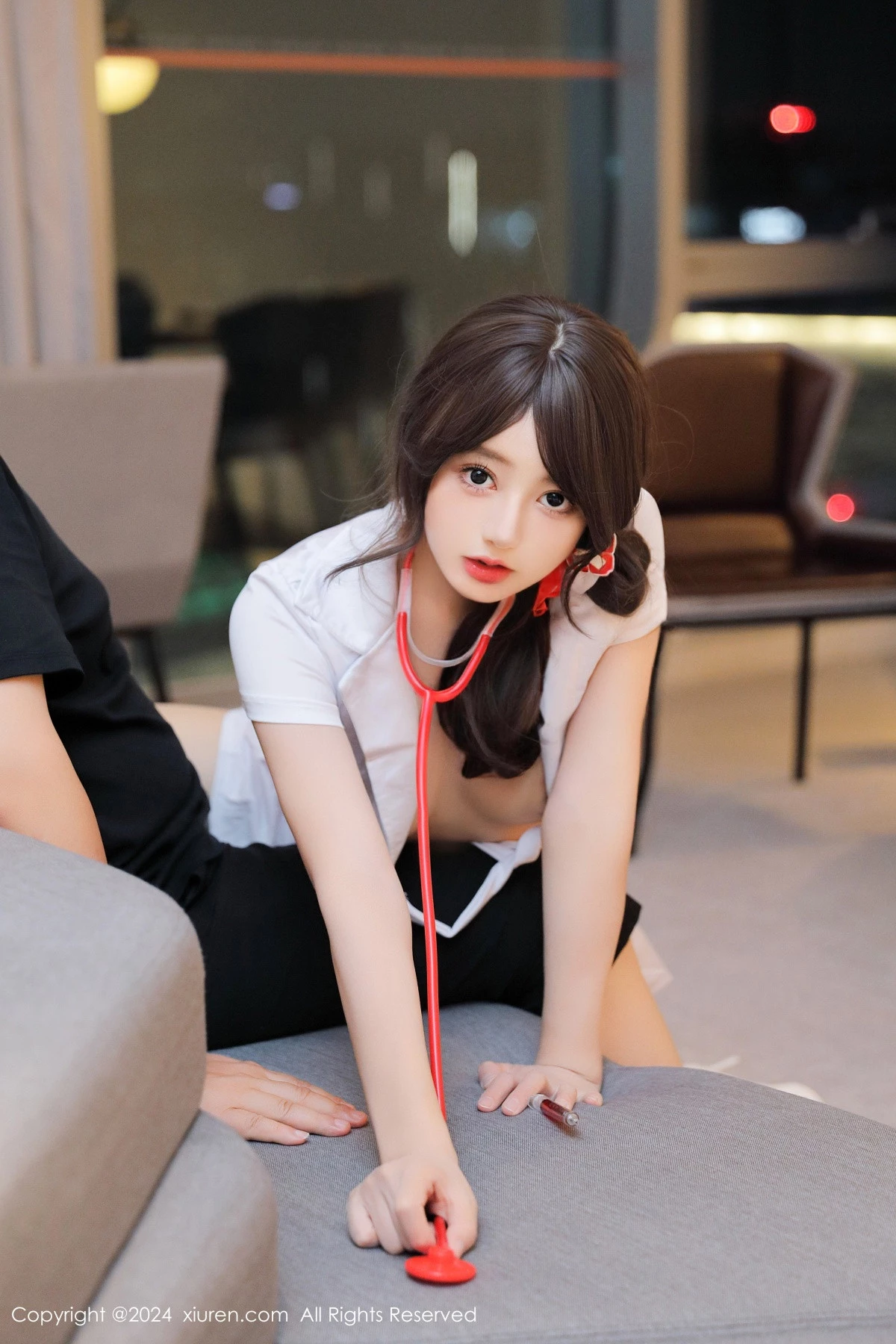 [[XiuRen秀人网]秀人网]No.9163_模特桃妖夭性感白色护士制服配超薄肉丝秀曼妙身姿惹火诱惑写真73P