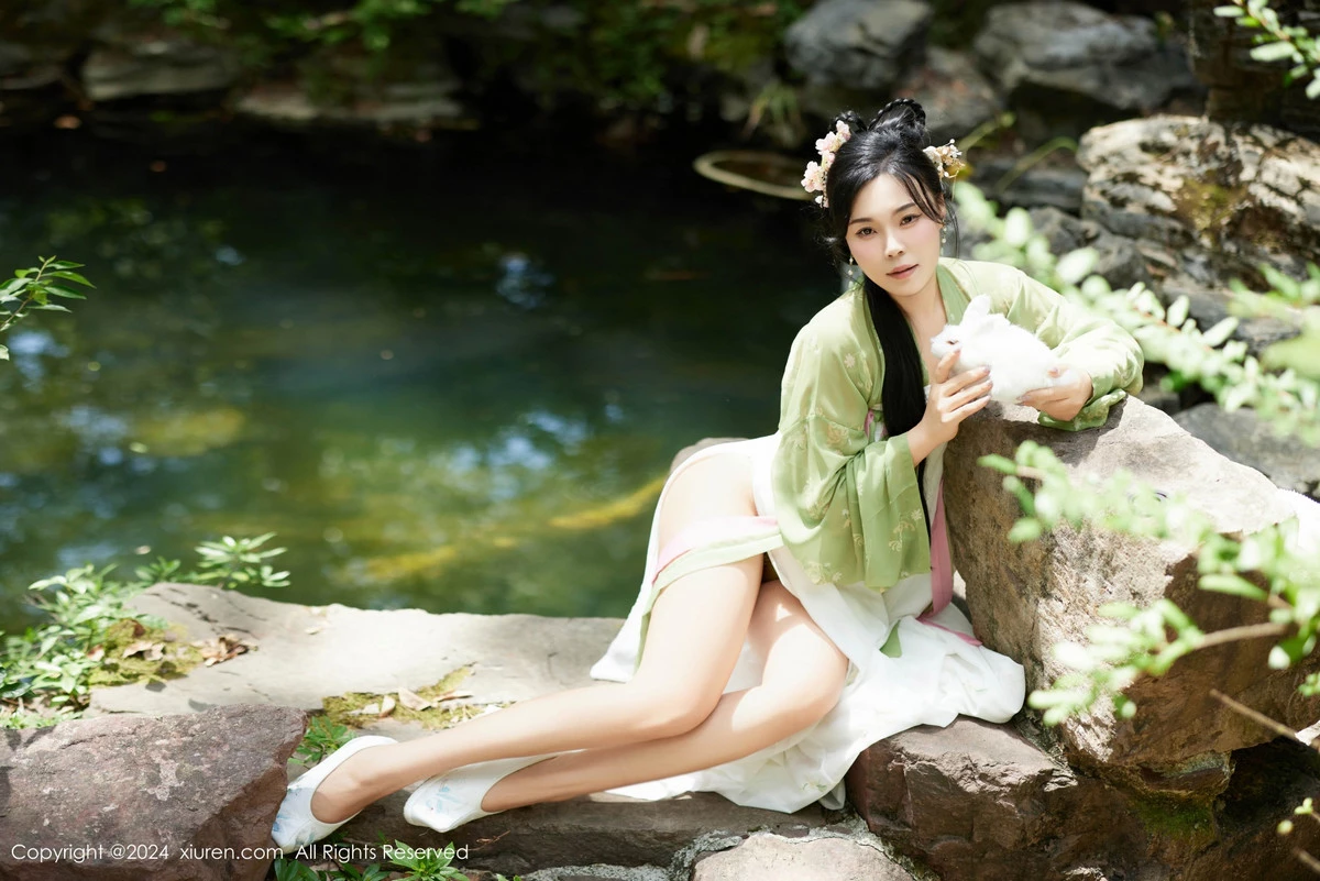 [[XiuRen秀人网]秀人网]No.9162_模特麦田中秋汉服主题户外性感薄纱服饰秀曼妙身姿诱惑写真73P